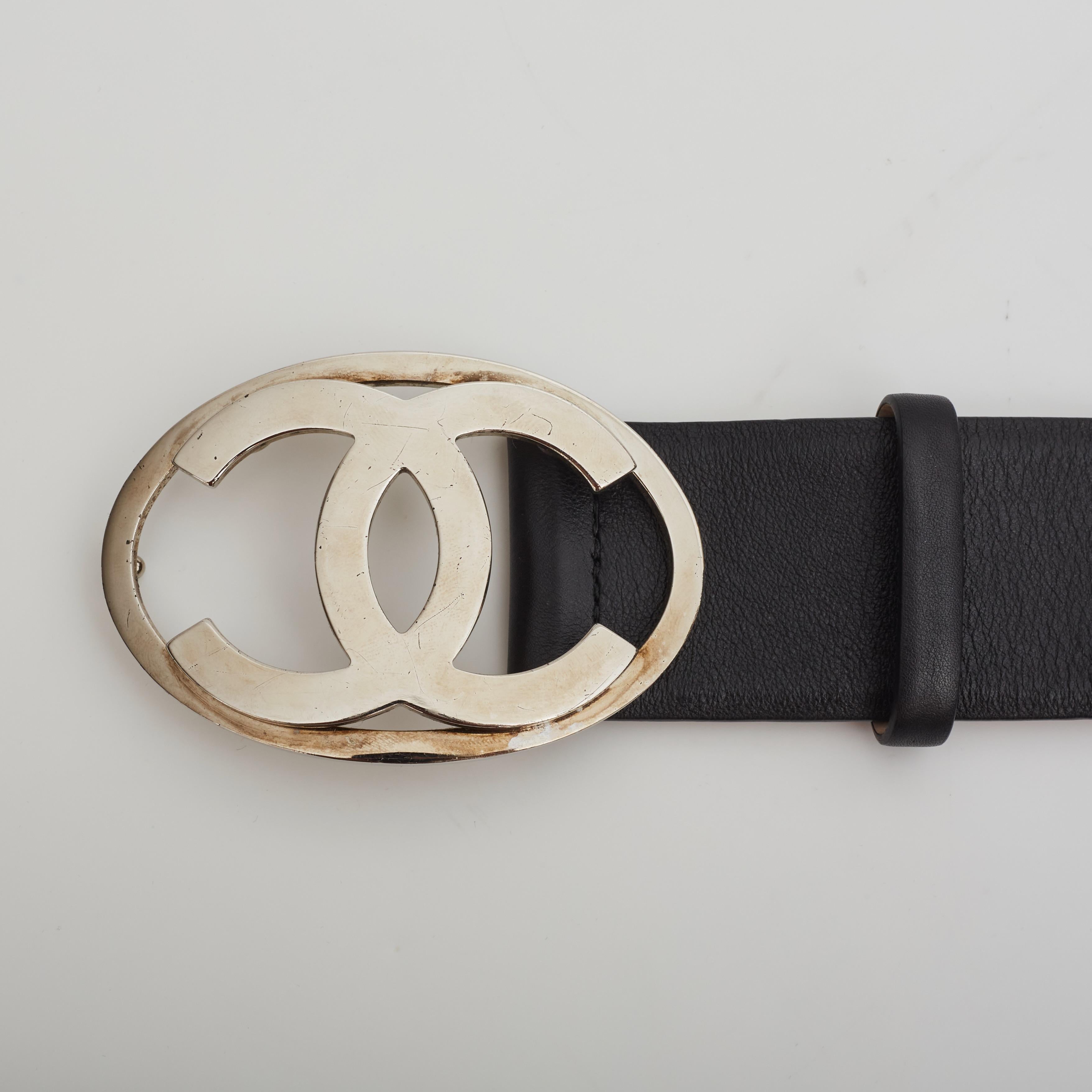 Chanel Vintage Black Calfskin Sliver CC Buckle Belt (75/30) 2012 For Sale 1