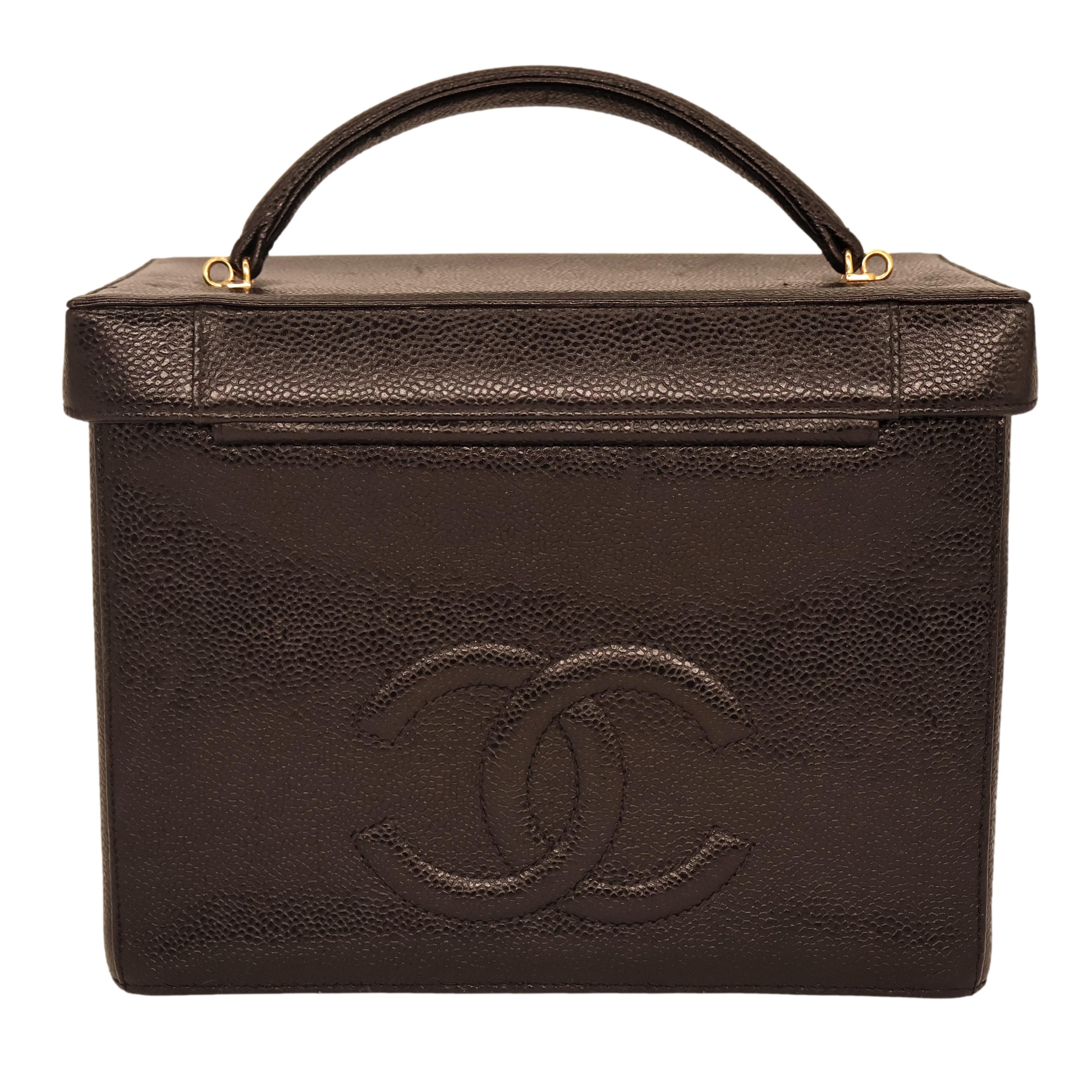 Sac à bandoulière Vanity Case en cuir noir caviar vintage de Chanel, 1994 - 1996. Unisexe en vente