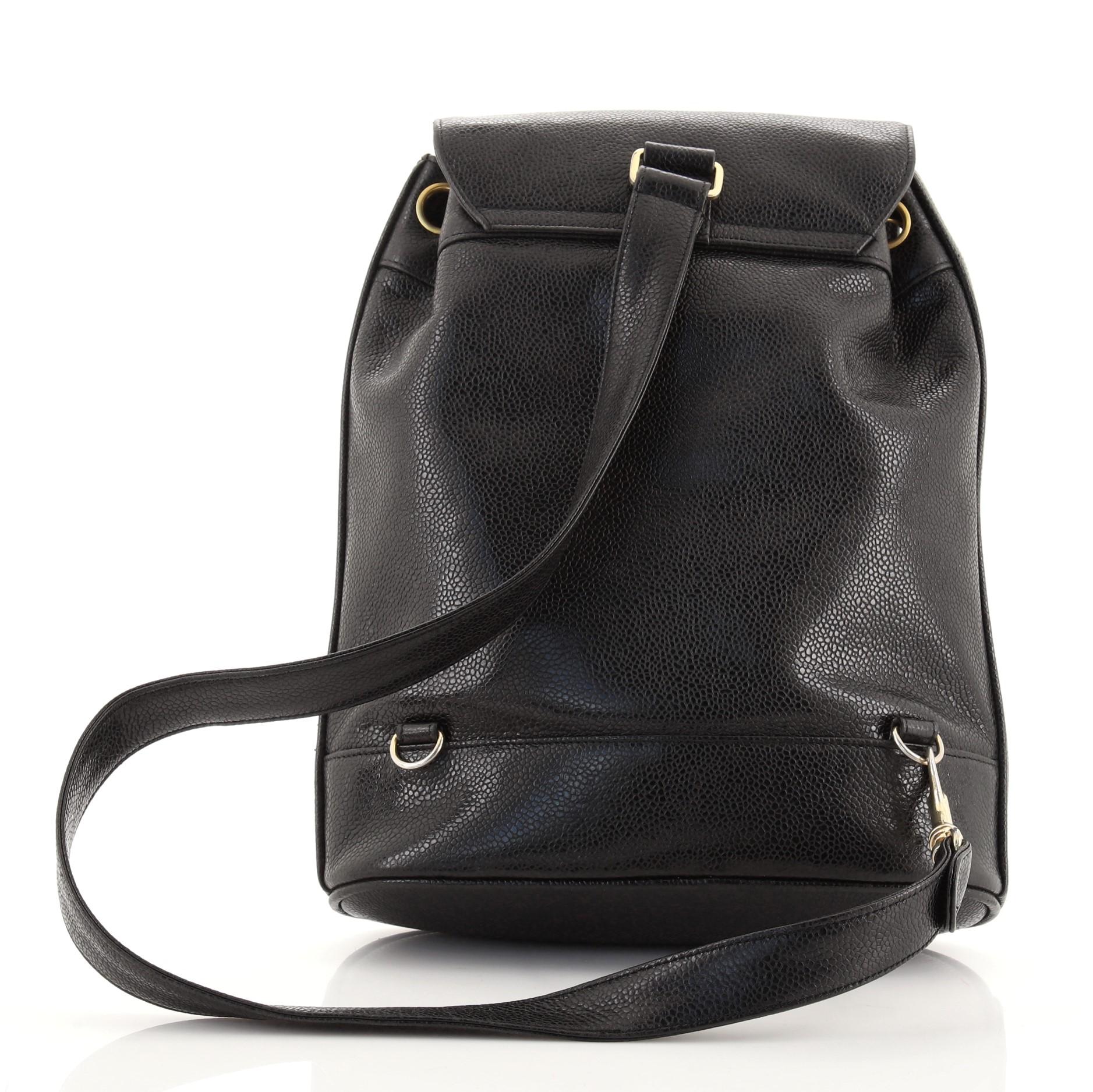 Chanel Vintage Schwarz Kaviar Leder zeitlose Sling Bag im Zustand „Gut“ in Irvine, CA