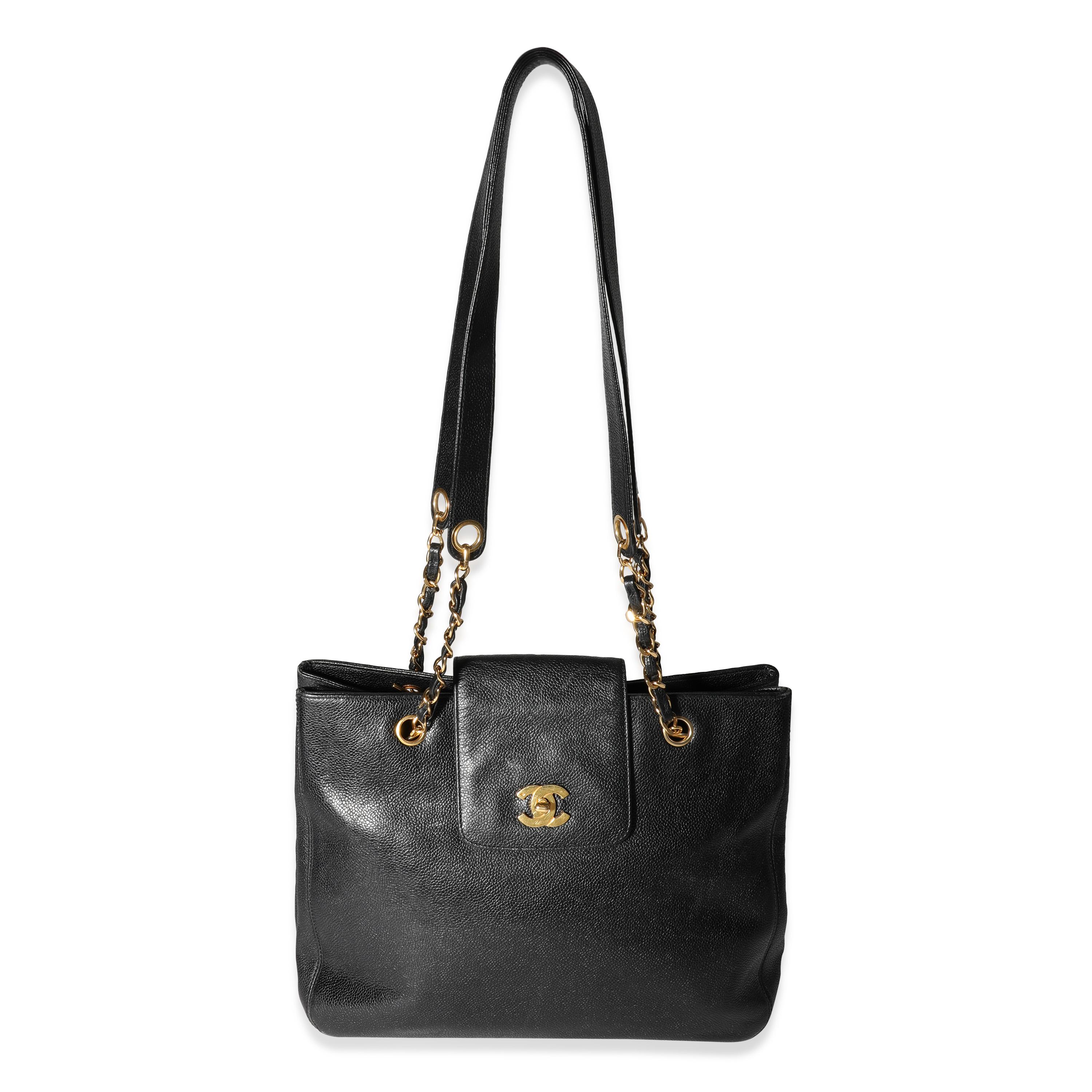Listing Title: Chanel Vintage Black Caviar Supermodel Tote
SKU: 118095
Condition: Pre-owned (3000)
Handbag Condition: Very Good
Condition Comments: Very Good Condition. Scuffing to corners. Scuffing throughout exterior. Scratching and tarnishing to