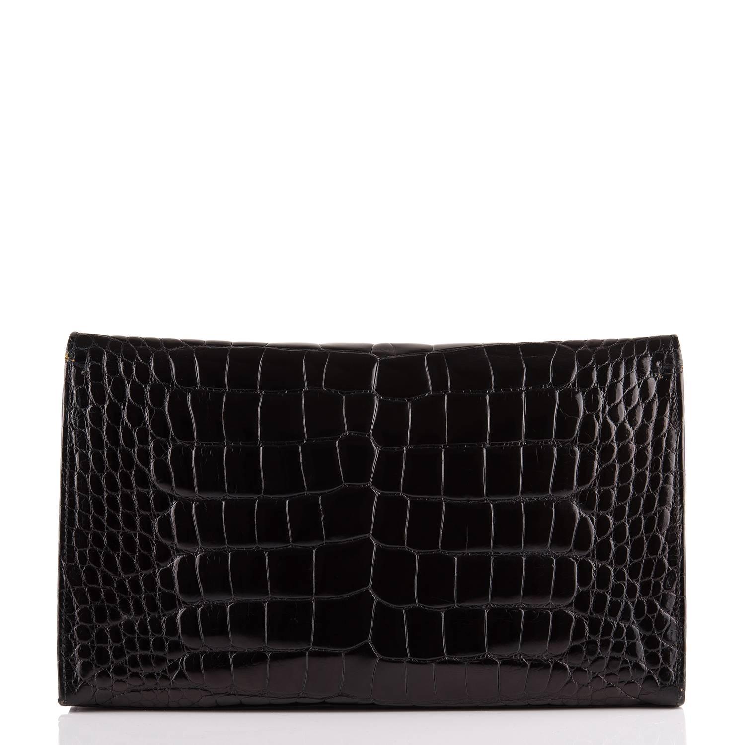 Women's Chanel Vintage Black Crocodile Full Flap Bag For Sale