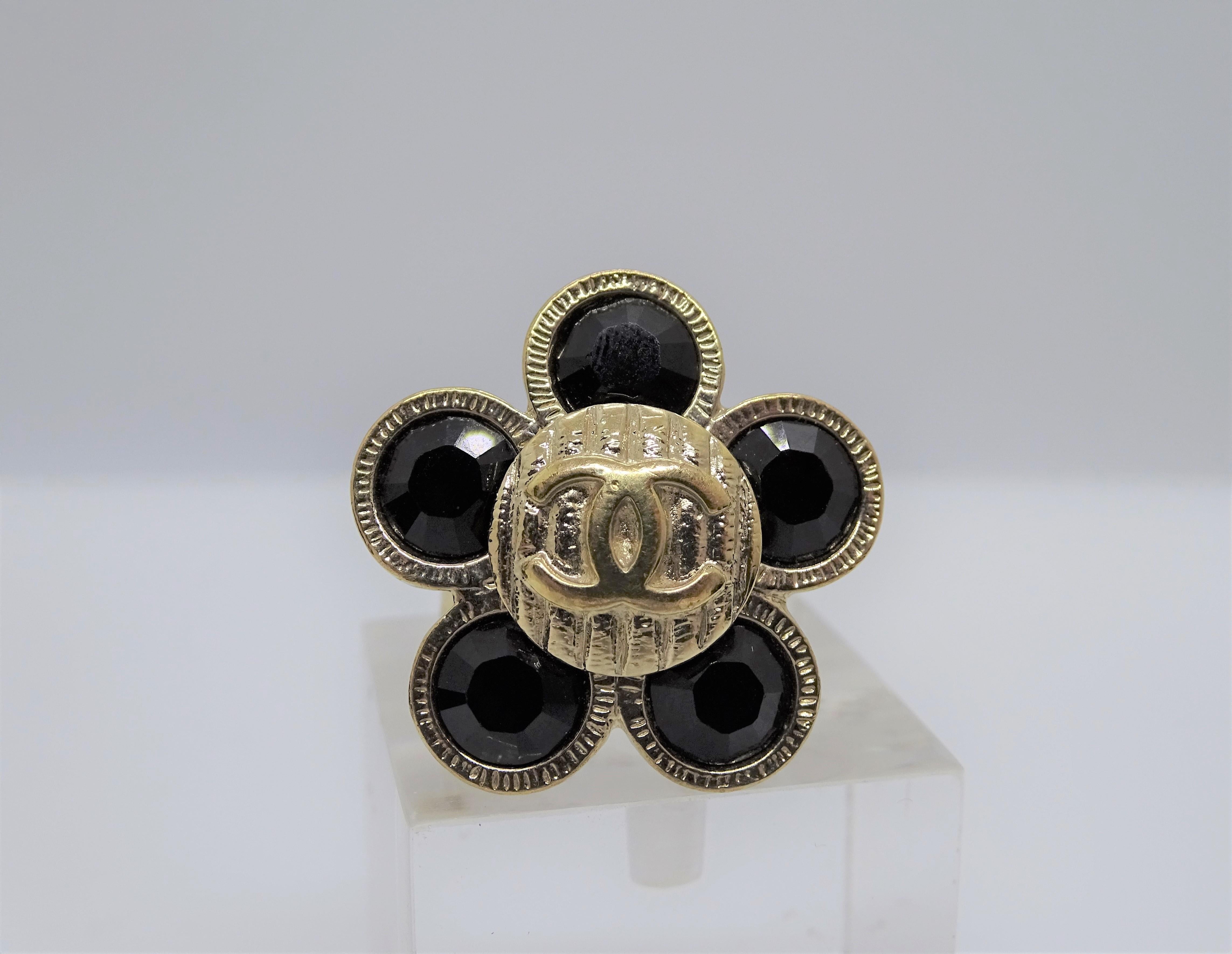 Chanel Vintage Black Crystal and Gold Plate Flower Ring 2