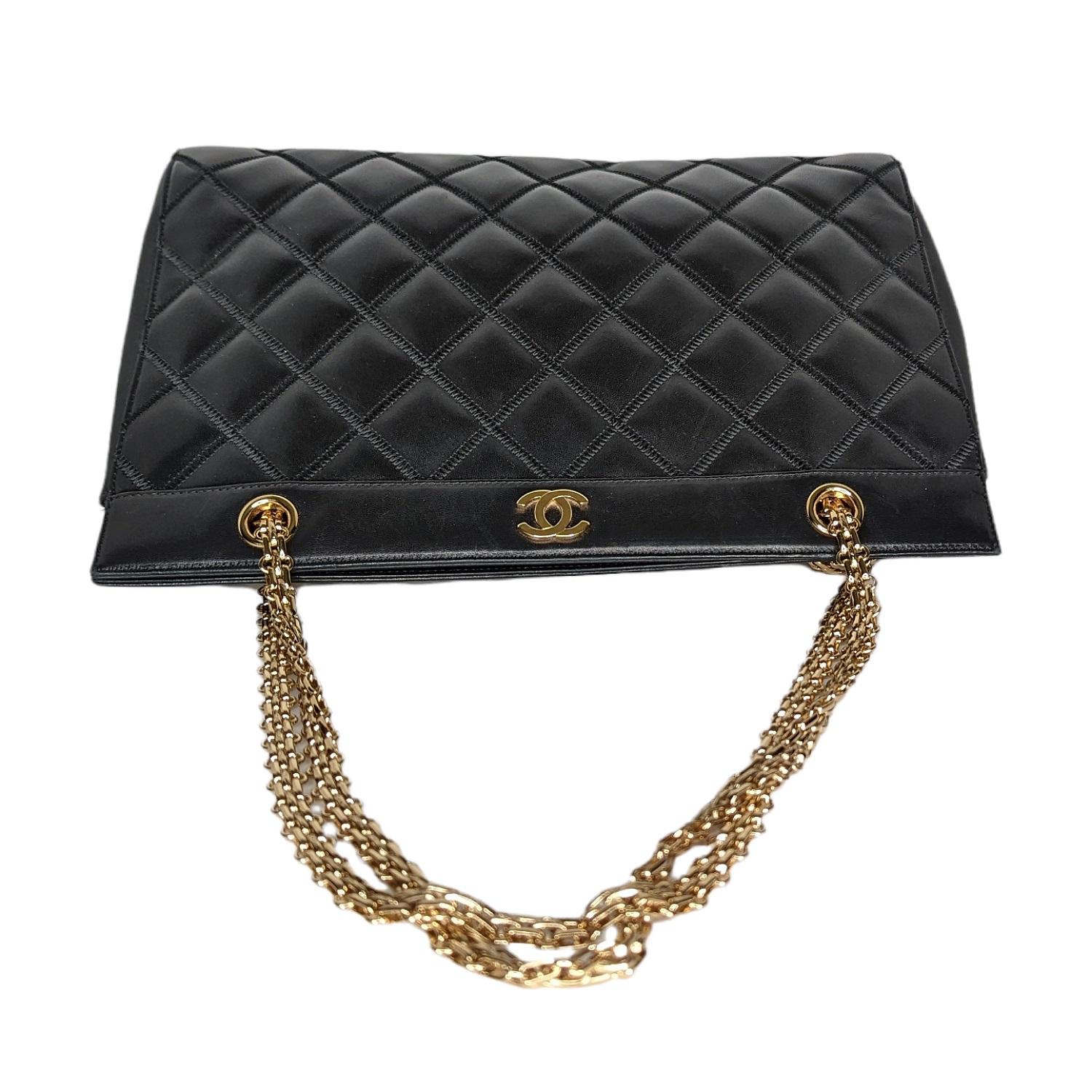 Chanel Vintage Black Diamond Stitch Reissue Chain Tote In Good Condition In Scottsdale, AZ