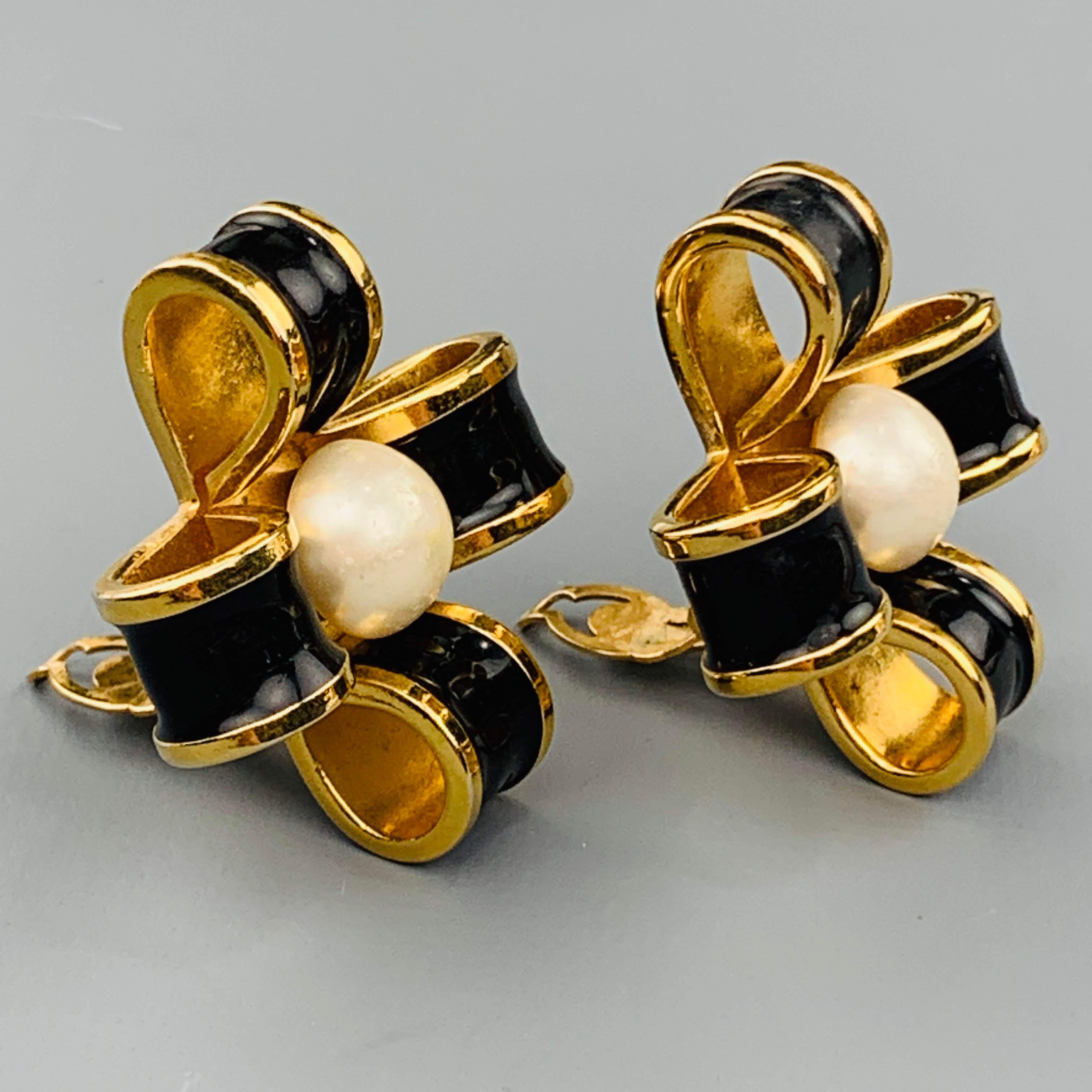 Women's CHANEL VINTAGE Black & Gold Tone Enamel Pearl Bow Cross Clip On Earrings