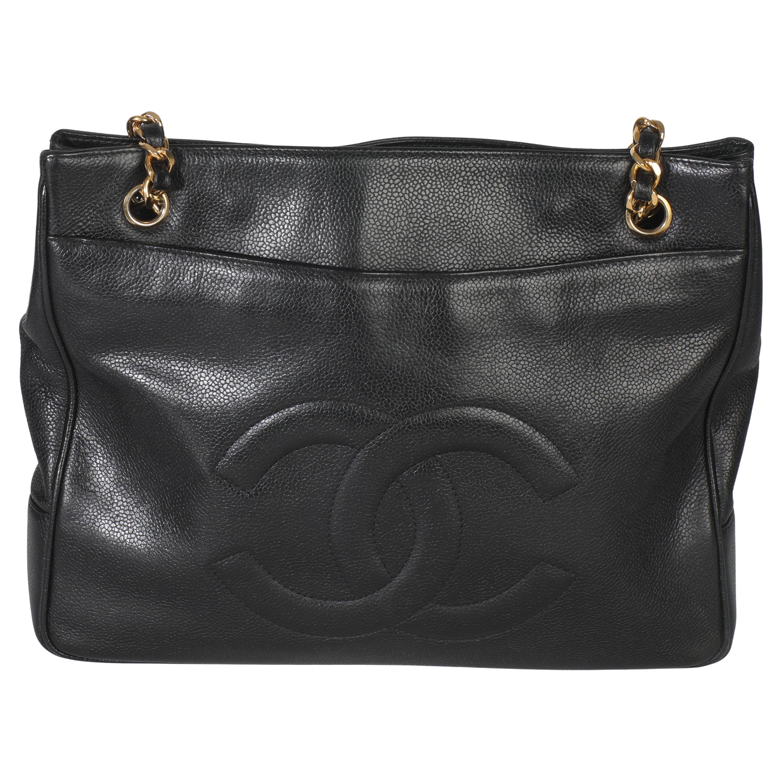 Chanel Vintage Noir Jumbo CC Caviar Chain Tote en vente