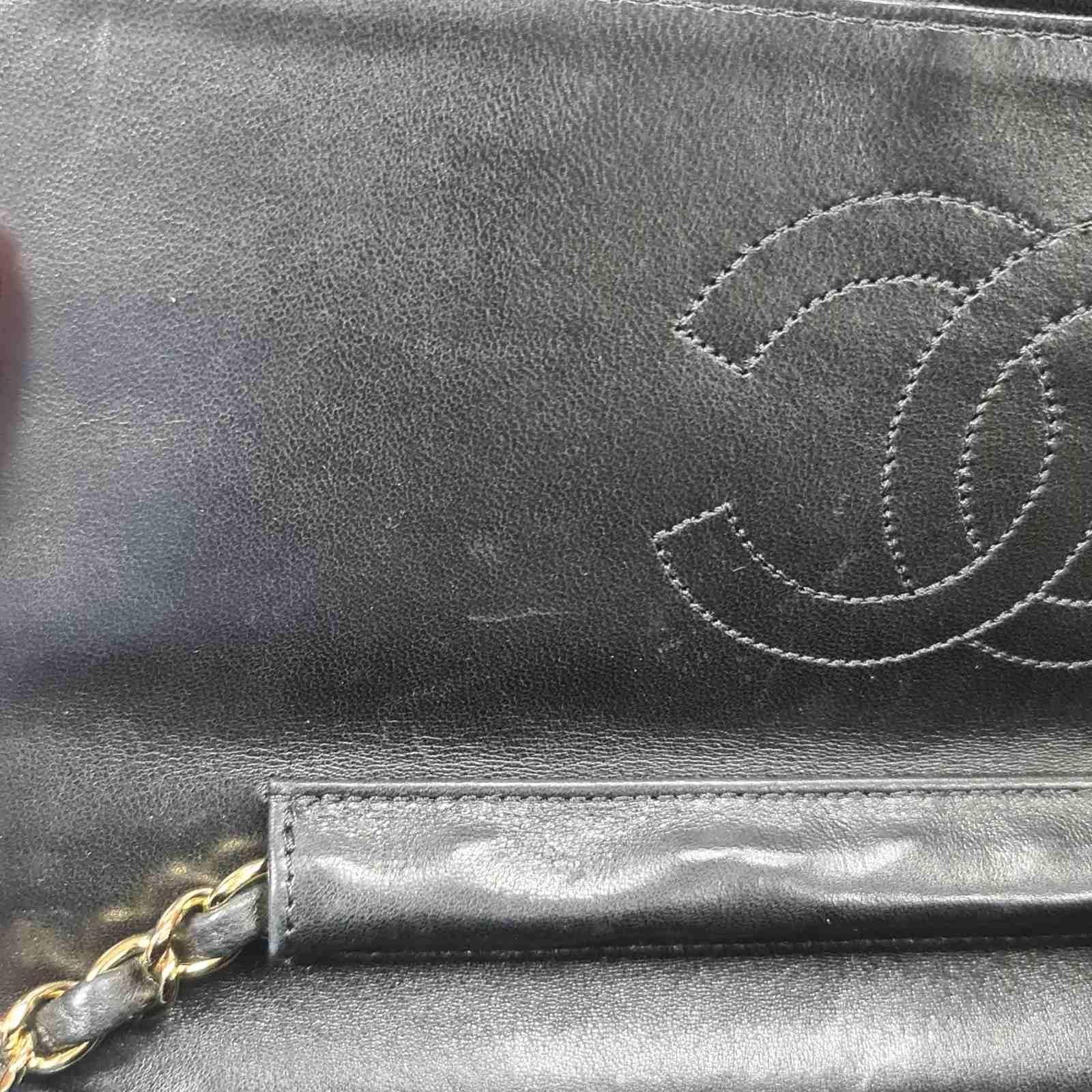 Chanel Vintage Black Lambskin Classic Flap Bag For Sale 5