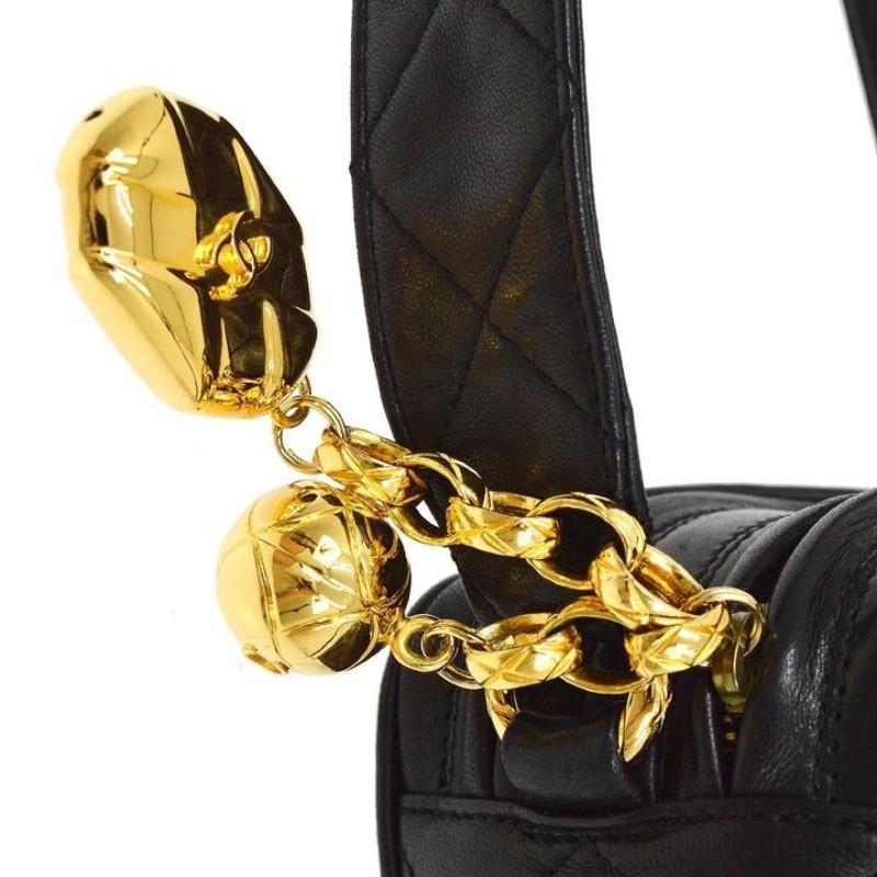 Women's CHANEL Vintage Black Lambskin Diamond Evening Shoulder Medium Camera Bag