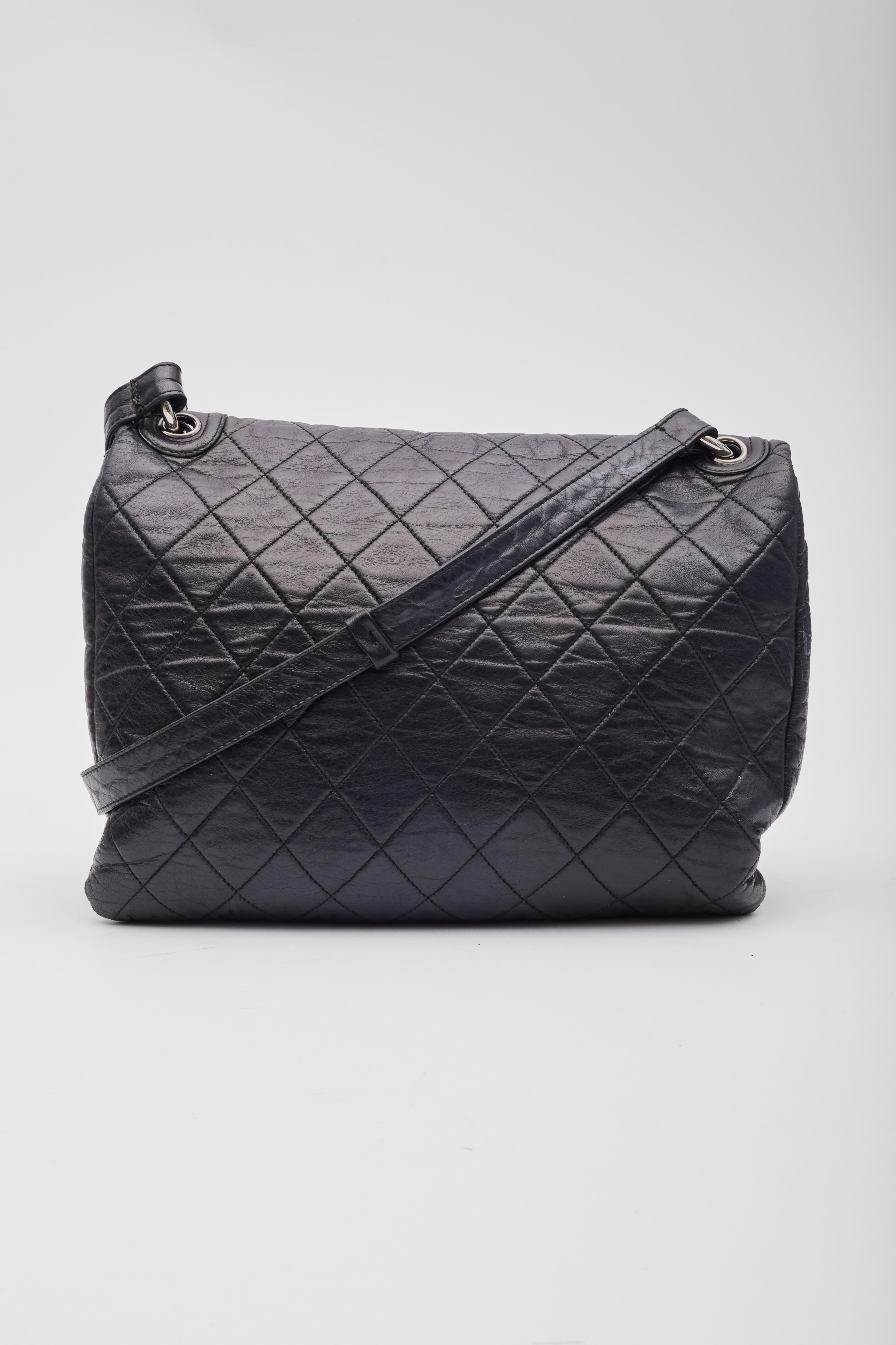 Chanel Vintage Bolso Solapa Sobre Piel Cordero Negro en venta 1