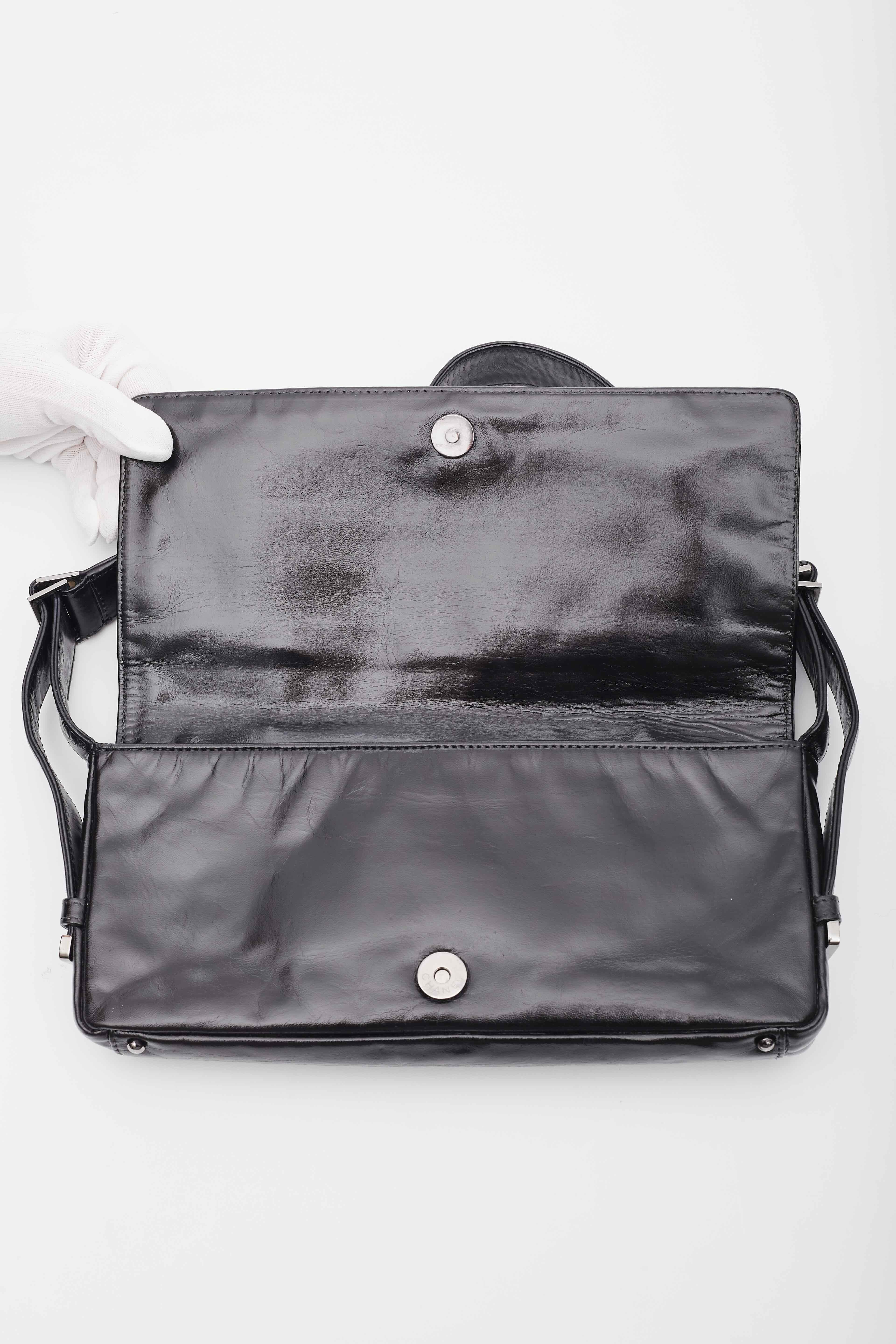 Chanel Vintage Black Lambskin Horizontal Quilted Flap Bag For Sale 3