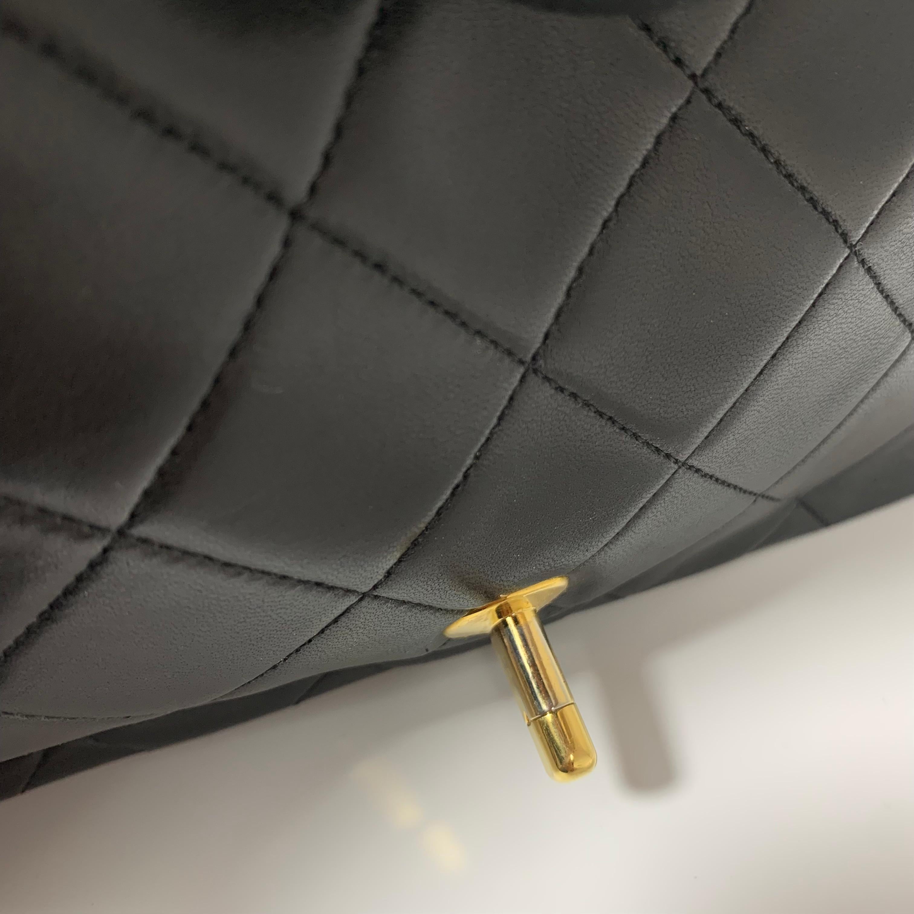 Chanel Vintage Black Lambskin Medium Diana Flap Bag With Gold Hardware For Sale 11