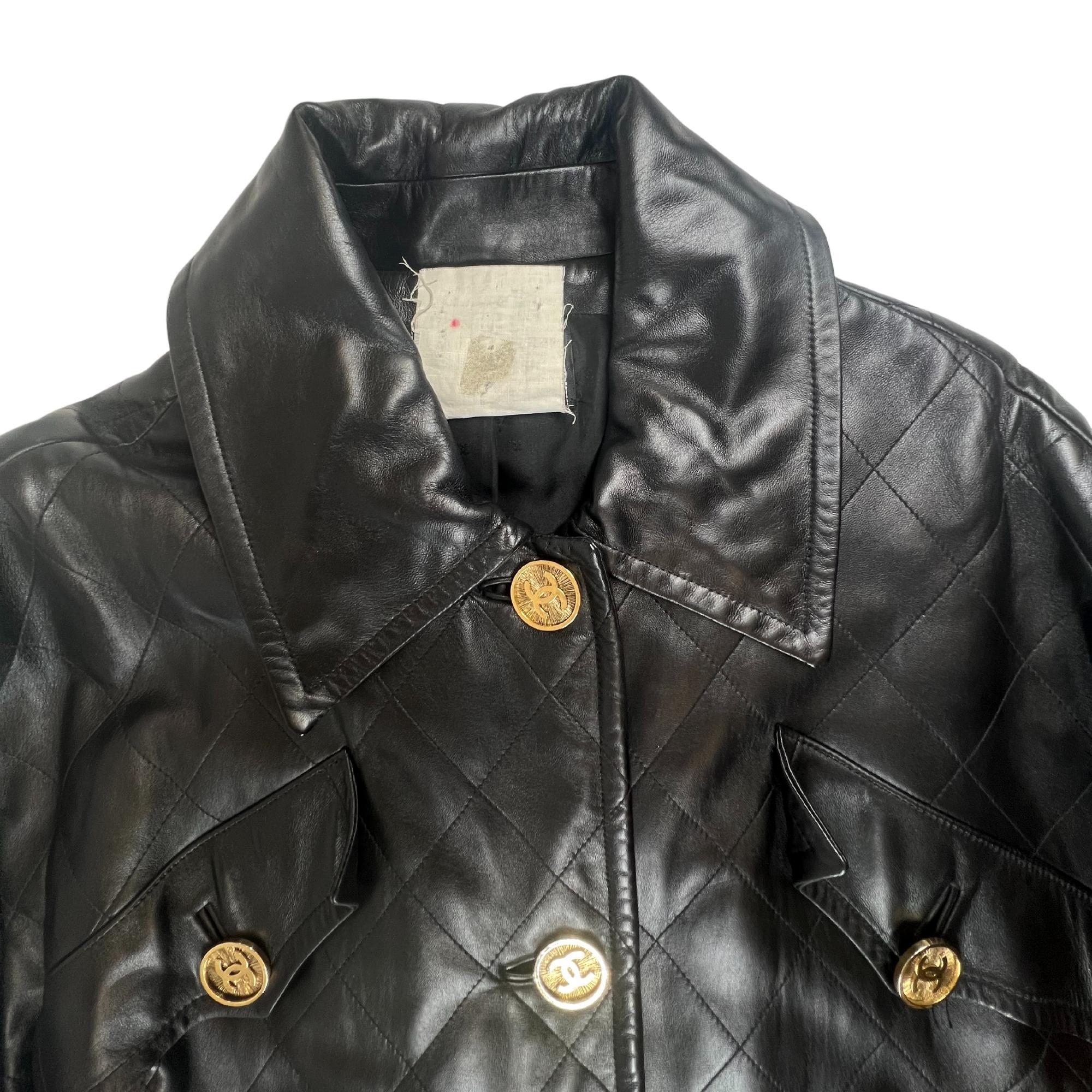 Chanel Vintage Black Lambskin Quilted Leather Swing Coat (FR44  Large) For Sale 2