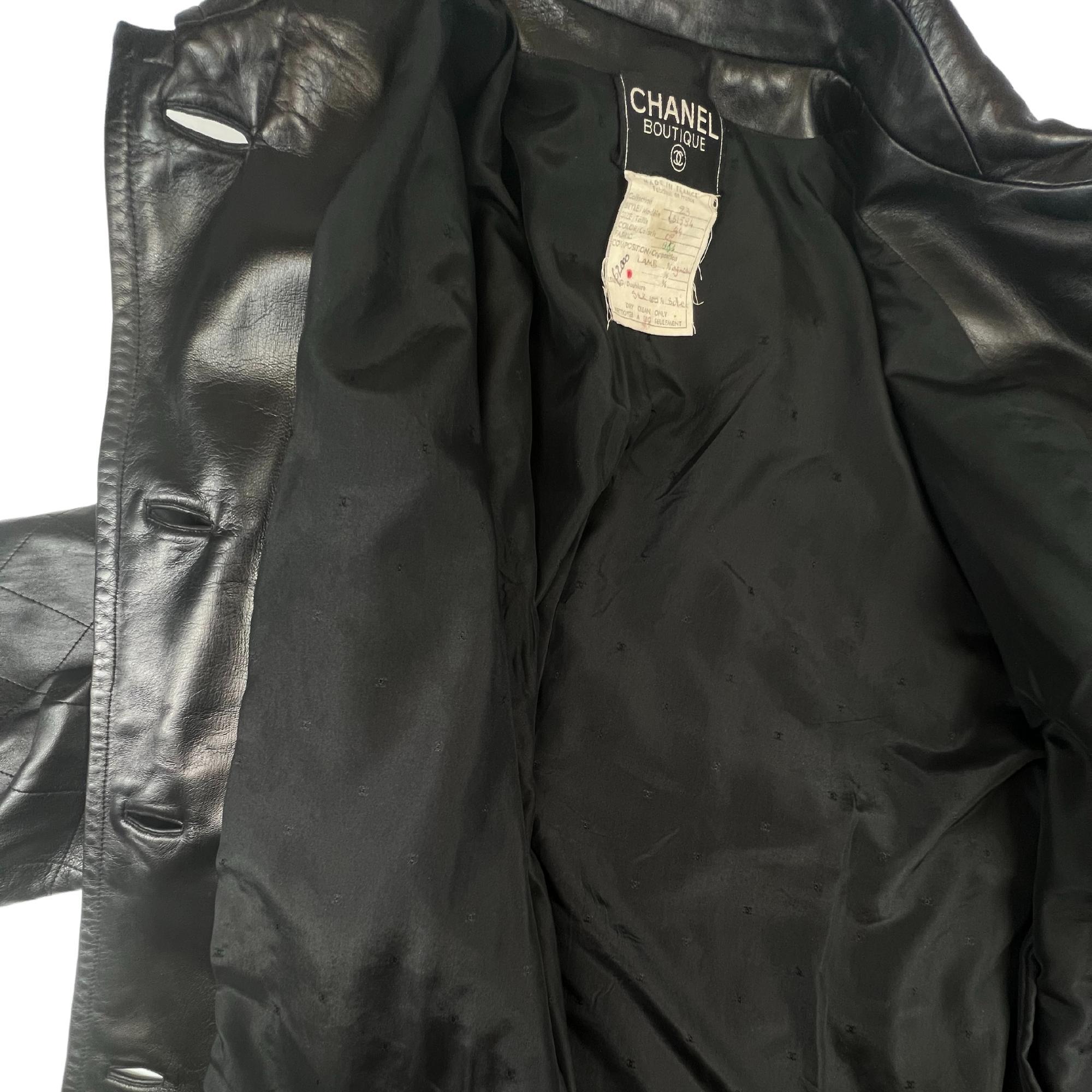 Chanel Vintage Black Lambskin Quilted Leather Swing Coat (FR44  Large) For Sale 5