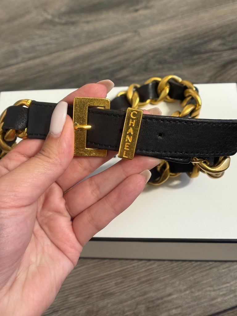 CHANEL Vintage Black Suede Gold Chain Link Belt Vintage Chanel 24K Gold Plated CC Medallion Chainlink  main image 3