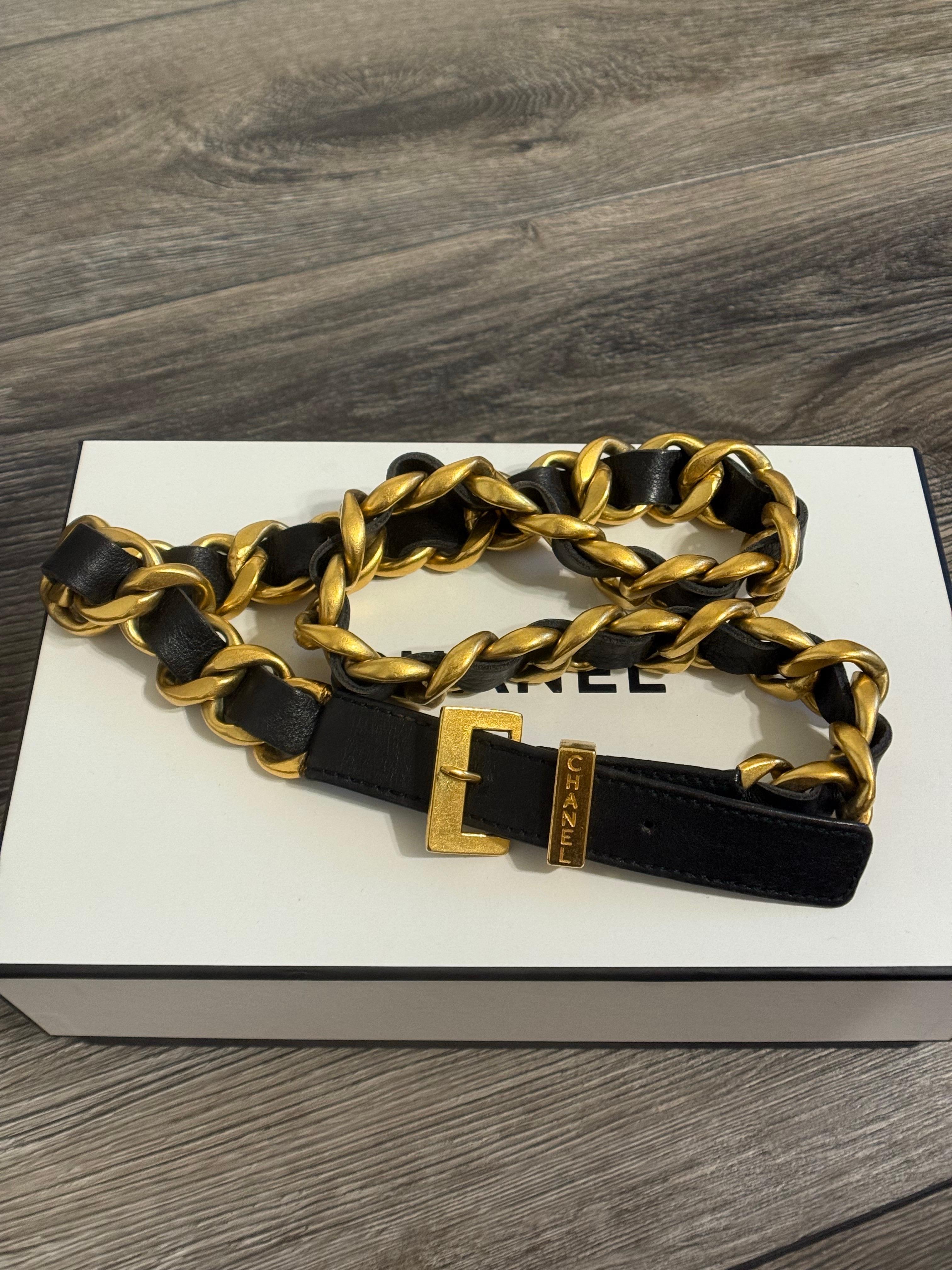 CHANEL Vintage Black Leather Buckle Gold Chain Link Belt, 1990s For Sale 3