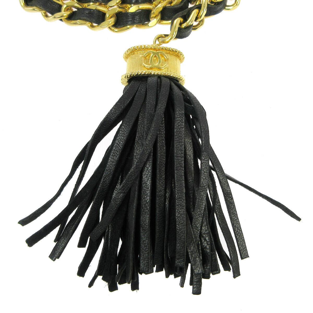 Leather
Metal
Gold tone hardware
Hook closure
Width 0.25
