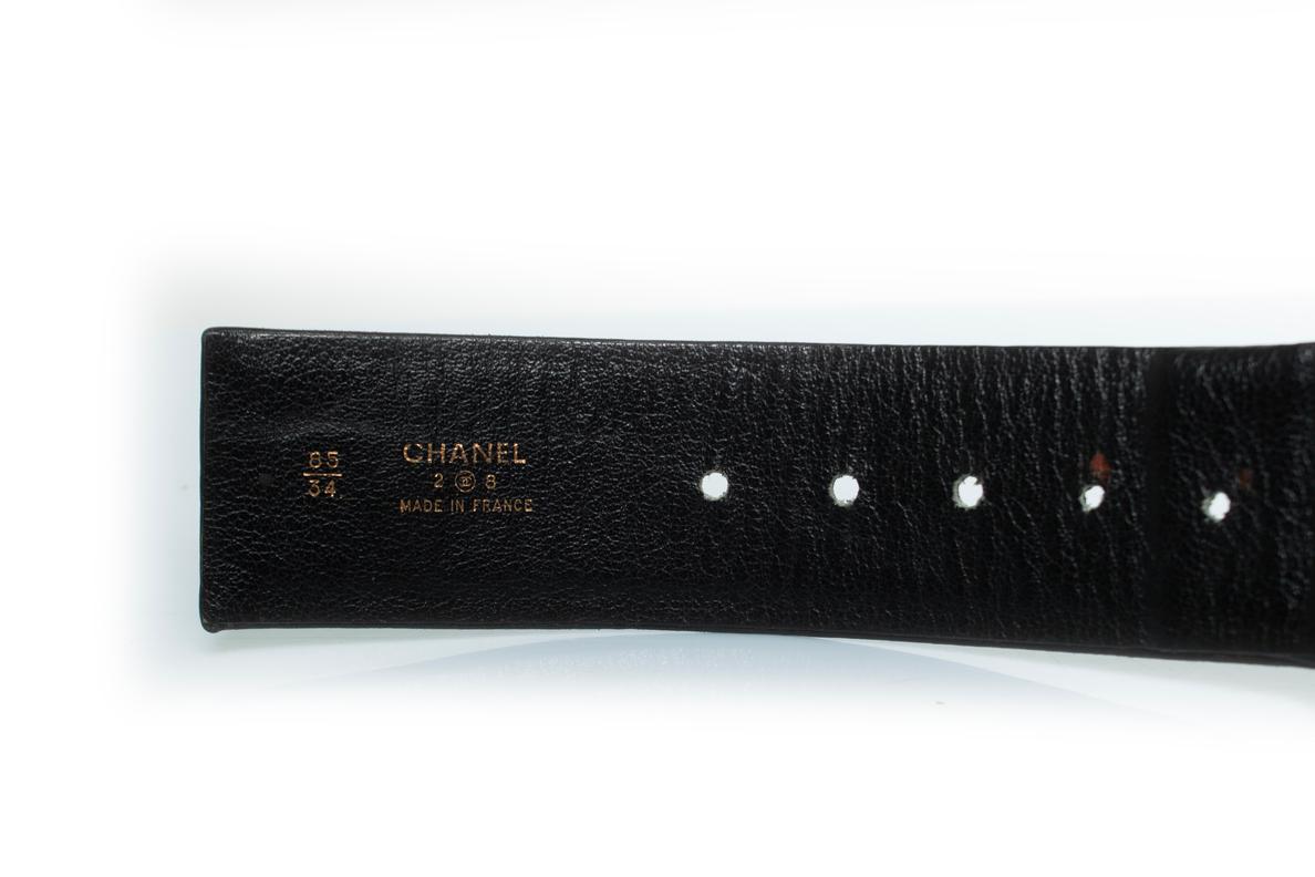 Chanel, ceinture vintage en cuir noir avec logo en vente 3