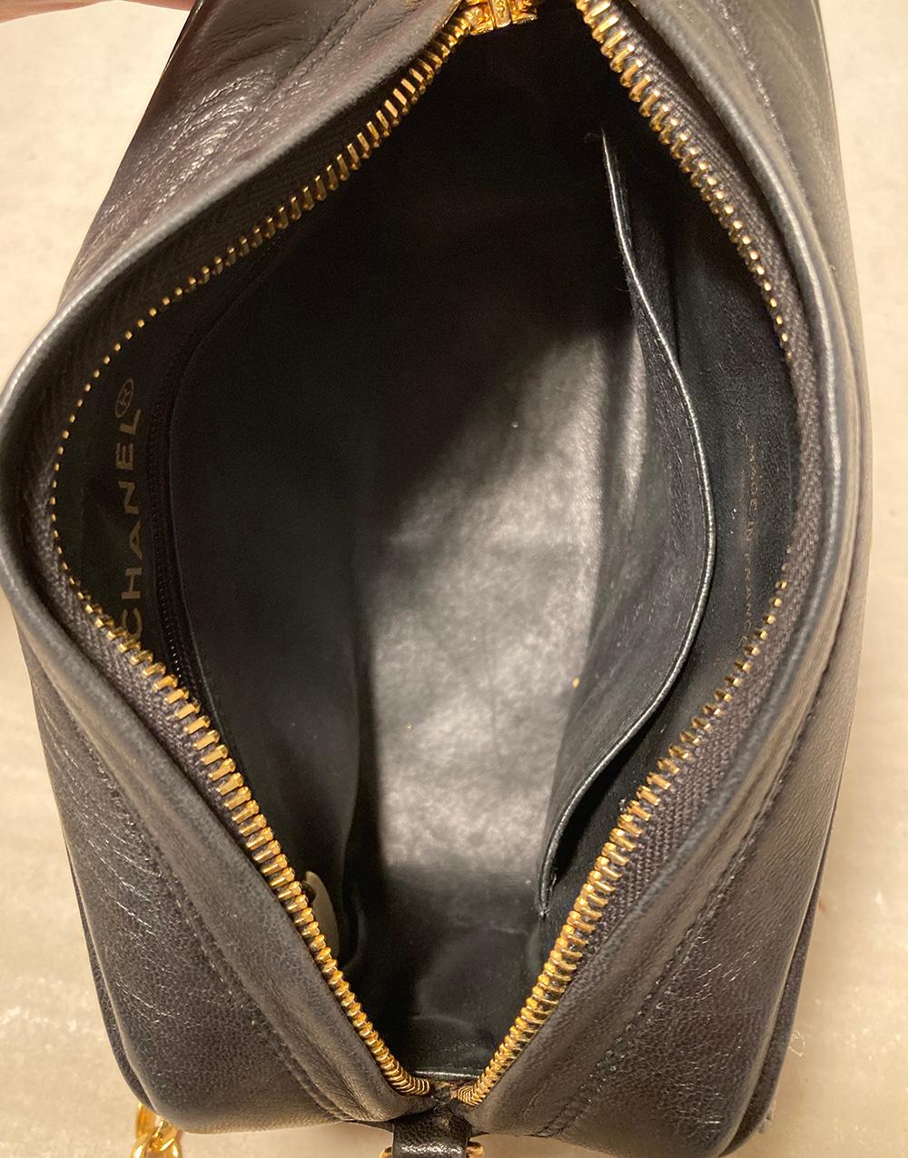 Chanel Vintage Schwarz Leder Quaste Kameratasche 5
