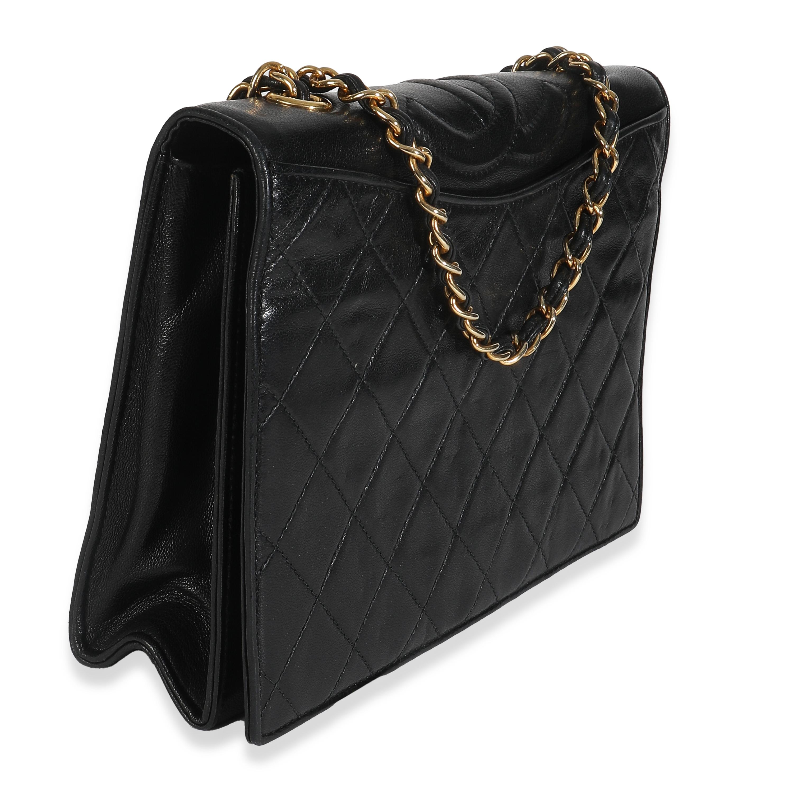 Chanel Vintage Schwarz Matelasse Gesteppt Lammfell Crossbody Full Flap Tasche im Zustand „Gut“ in New York, NY