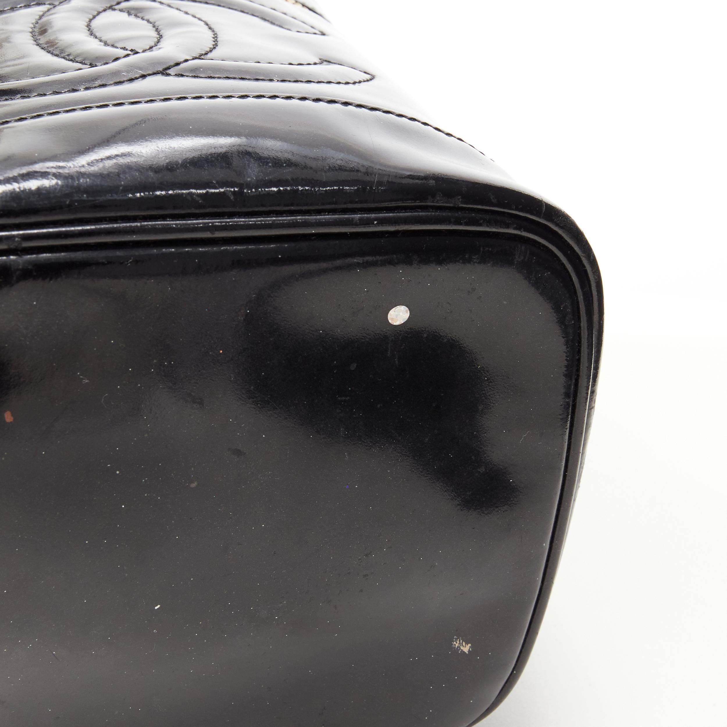 CHANEL Vintage black patent leather CC logo top handle Vanity bag For Sale 4