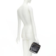 CHANEL Vintage schwarzes Lackleder CC-Logo Top-Griff Vanity Tasche