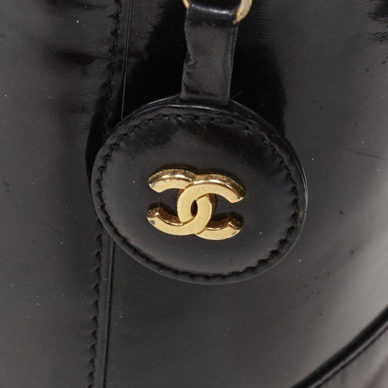 CHANEL Vintage black patent leather CC logo top handle Vanity bag 3