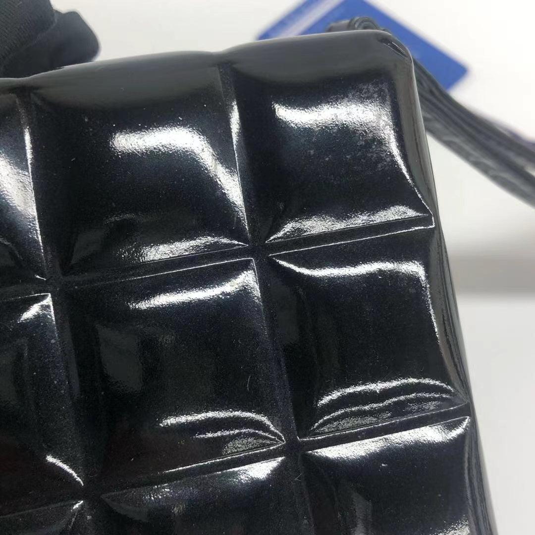 Chanel Vintage Black Patent Leather Micro Quilt Cube Wristlet Bag, 2002-2003 For Sale 7