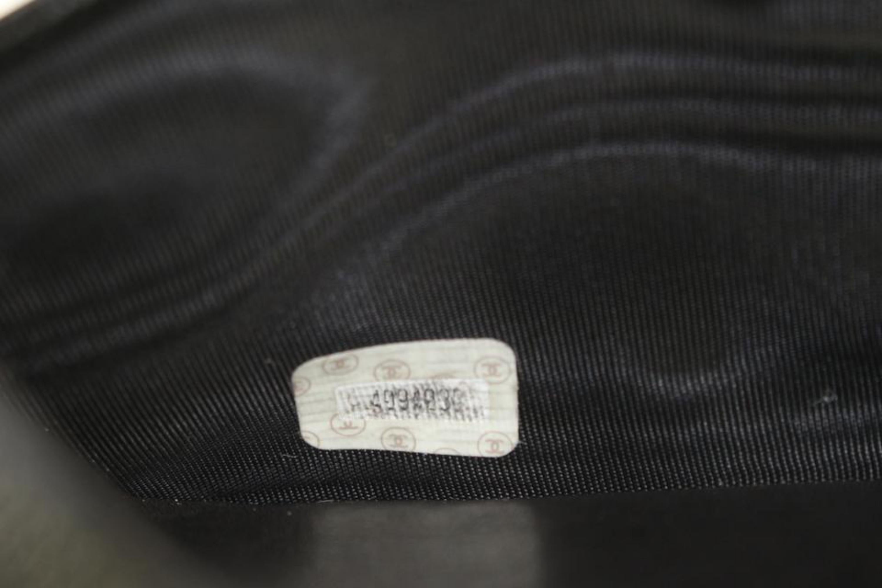 Chanel - Portefeuille intemporel en cuir verni noir vintage sur chaîne avec rabat WOC 1112c59 en vente 6