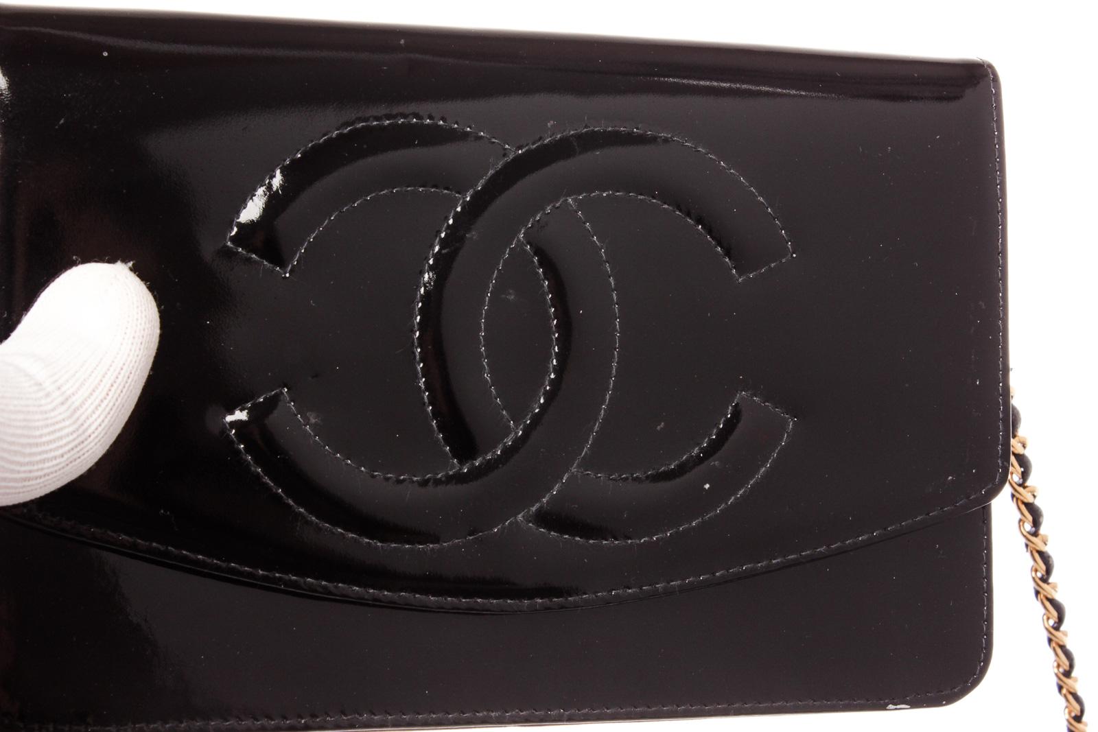 Chanel Vintage Black Patent Leather Wallet On Chain WOC Bag In Good Condition In Irvine, CA