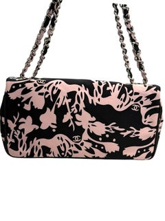 Chanel Vintage Black/Pink Canvas Structured Shoulder Bag in Excellent Condition