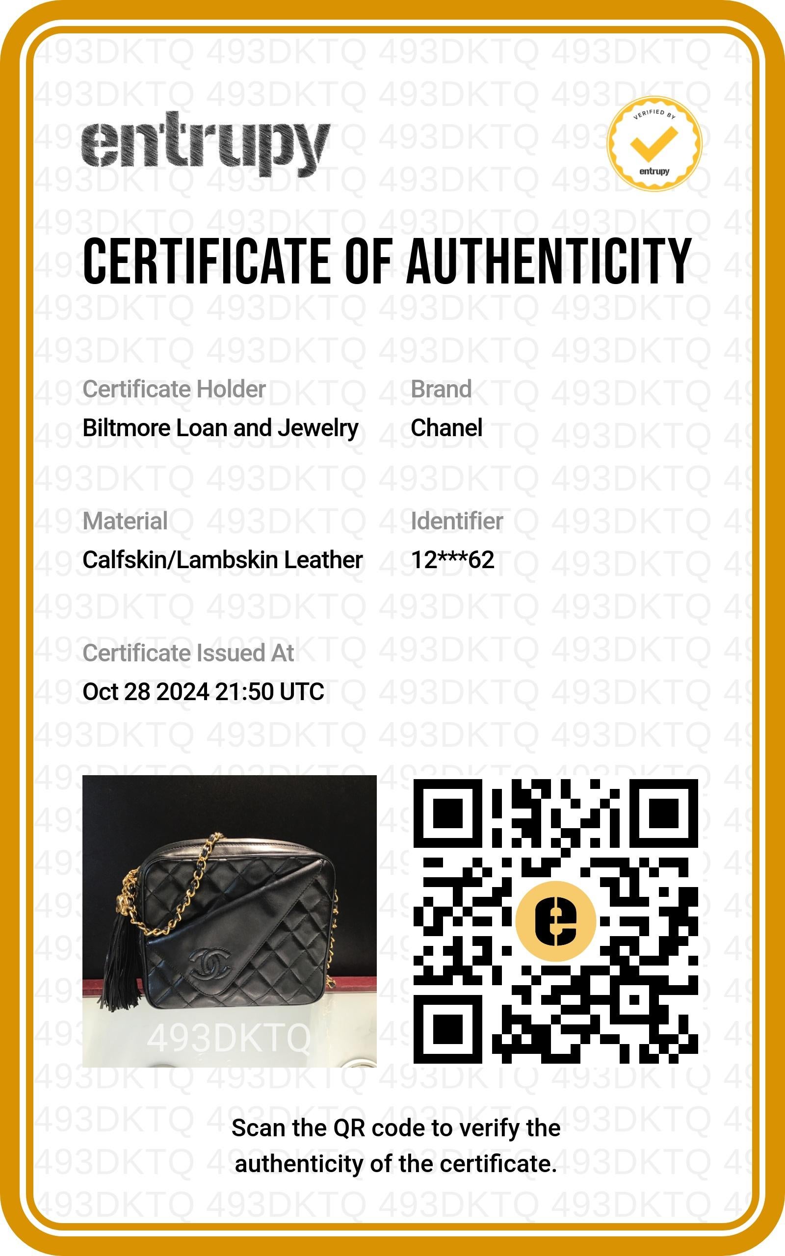 Chanel Vintage Black Quilted Lambskin CC Camera Bag For Sale 6
