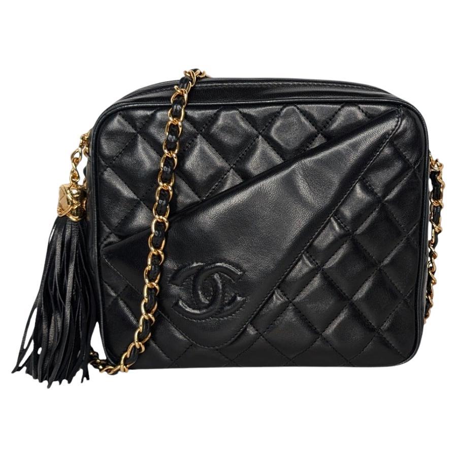 Chanel Vintage Black Quilted Lambskin CC Camera Bag For Sale