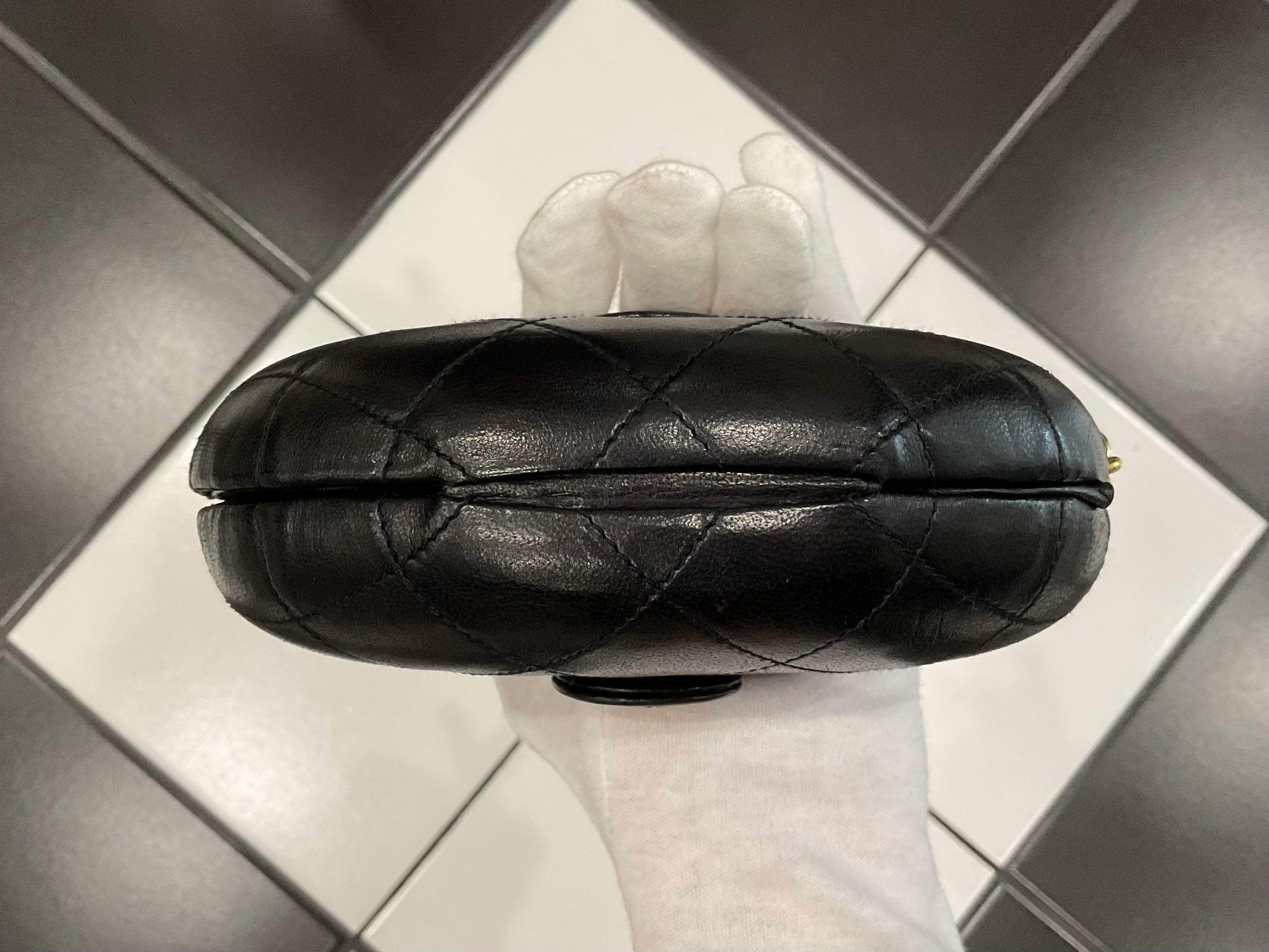 CHANEL Vintage Black Quilted Lambskin Oval Clutch w/ Logo Tassel For Sale 2