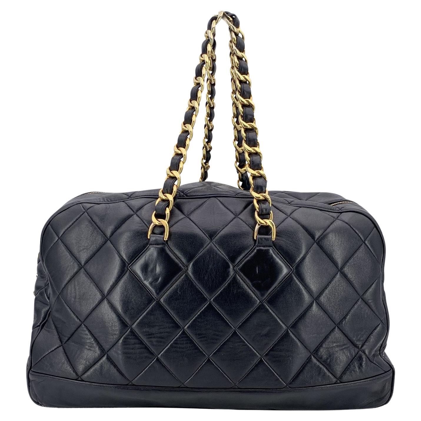 Chanel Vintage Cuir noir matelassé Bowler Travel Weekender Bag