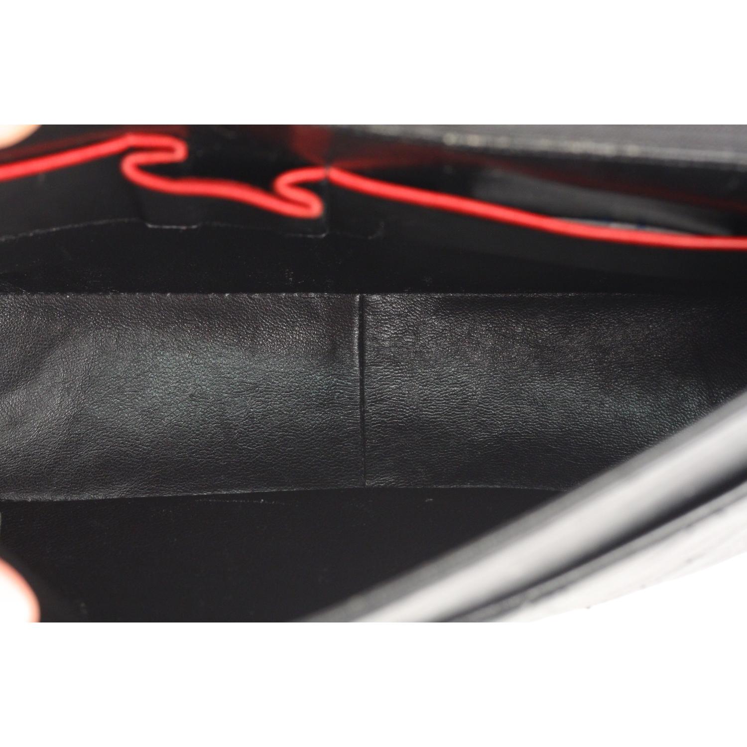Chanel Vintage Black Quilted Leather Shoulder Bag with Contrast Trim 9