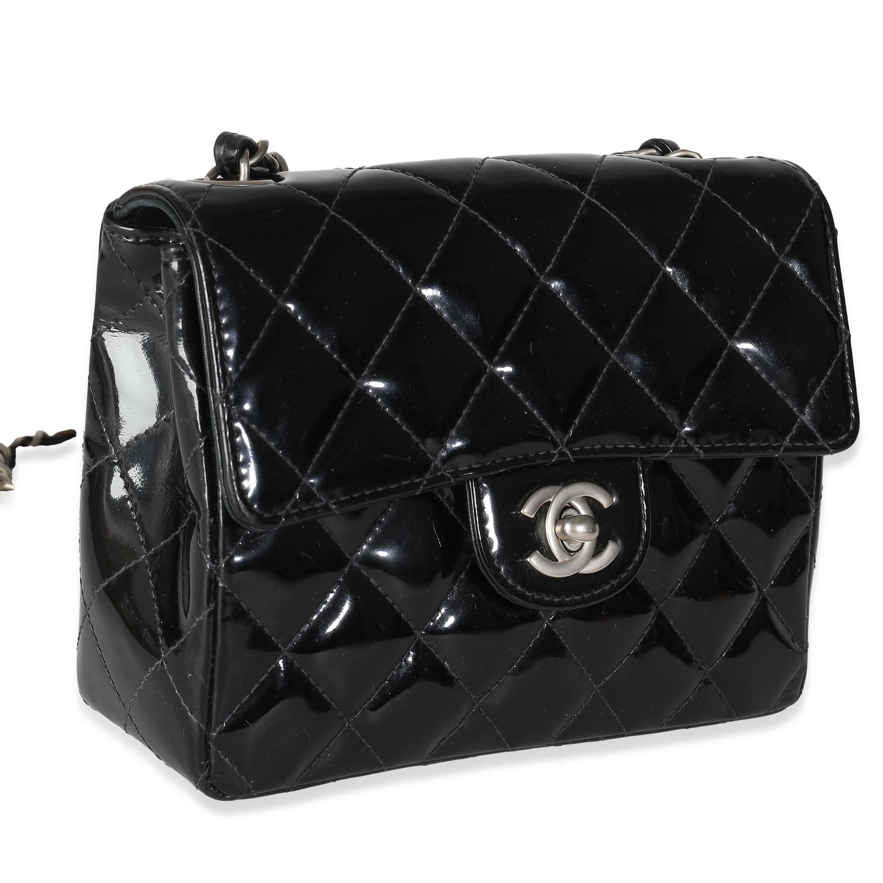 Chanel Vintage Black Quilted Patent Mini Square Flap Bag In Good Condition For Sale In New York, NY