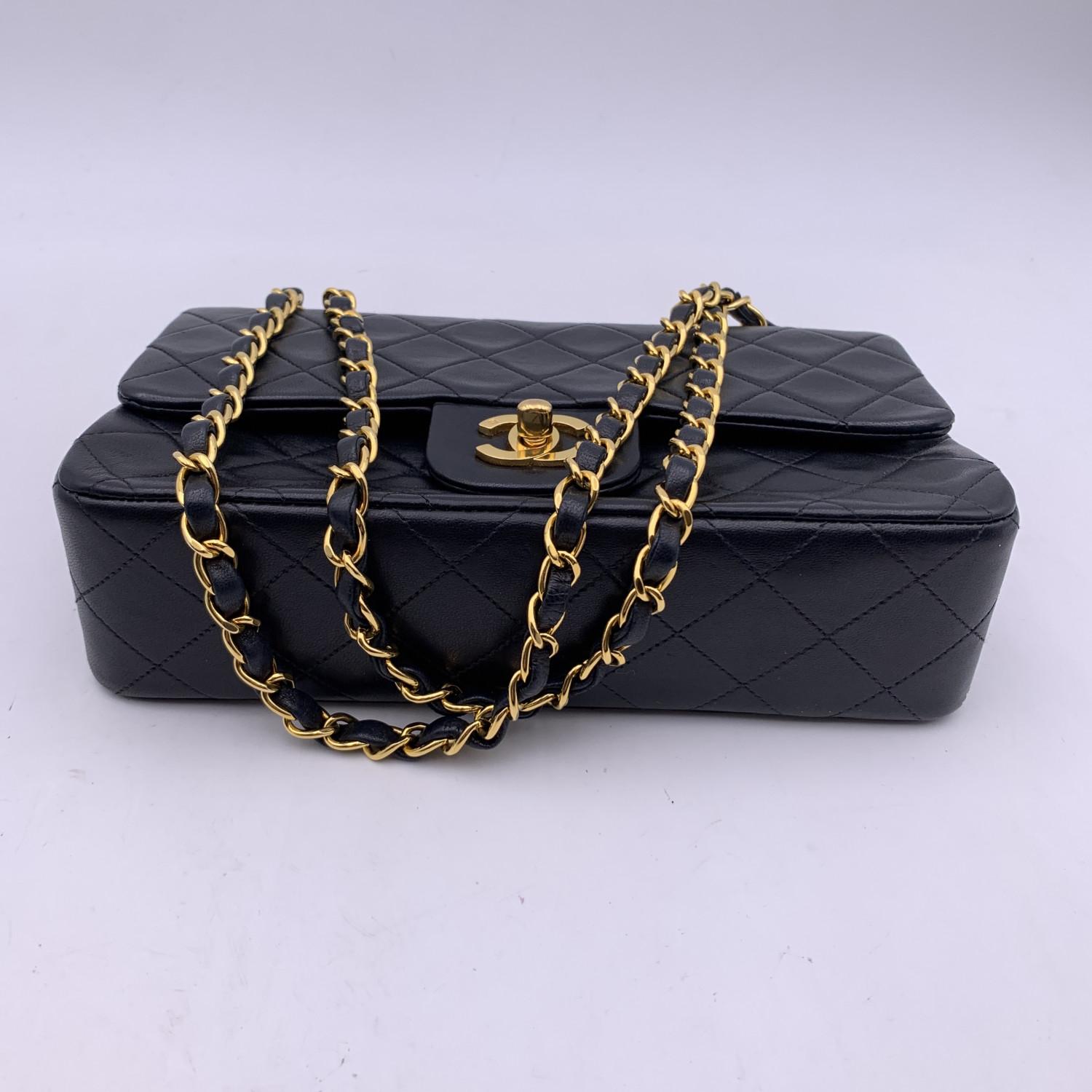 Chanel Vintage Black Quilted Timeless Classic Small 2.55 Bag 23 cm For Sale 2