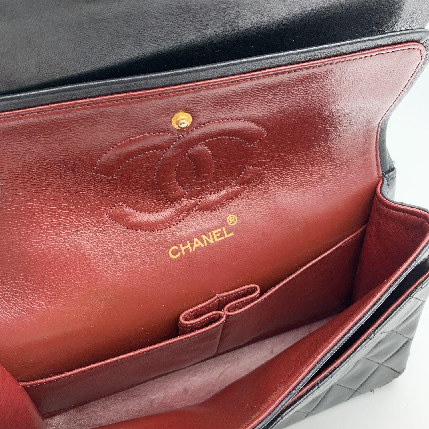 Chanel Vintage Black Quilted Timeless Classic 2.55 Shoulder Bag 25 cm 1