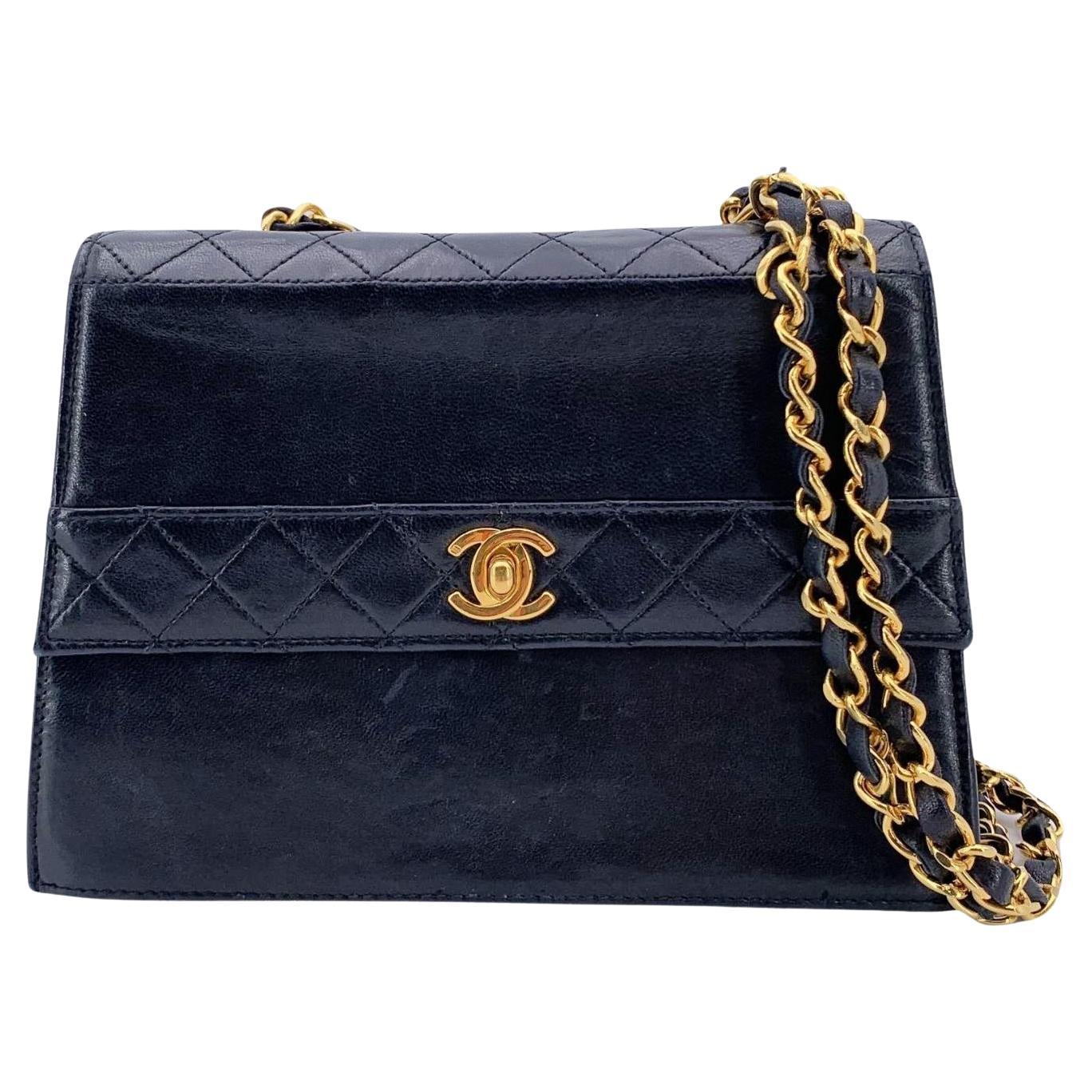 Chanel Vintage Black Quilted Trim Leather Trapeze Crossbody Bag For Sale