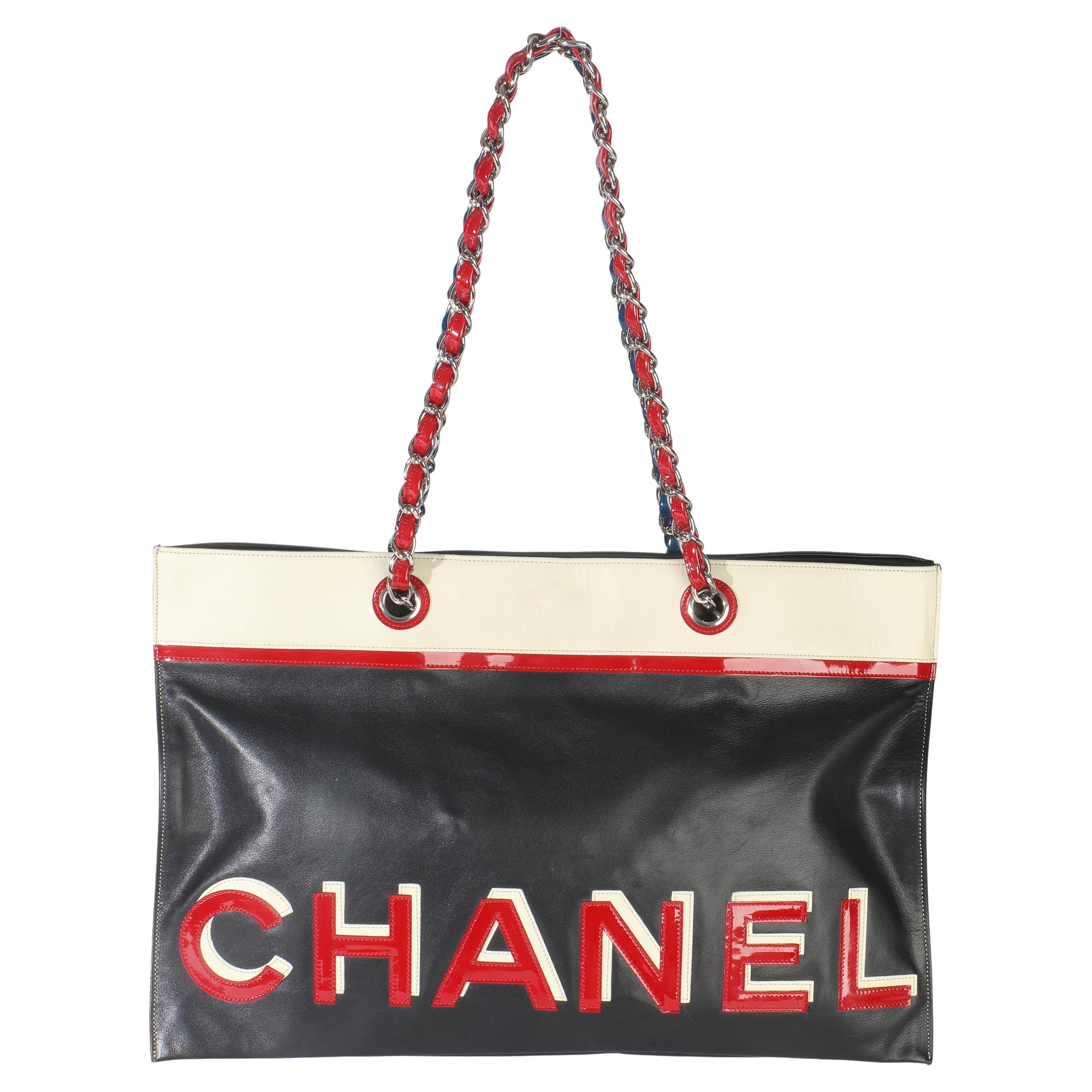 Chanel Vintage Black Red Lambskin No. 5 Star Chain Tote Bag For Sale