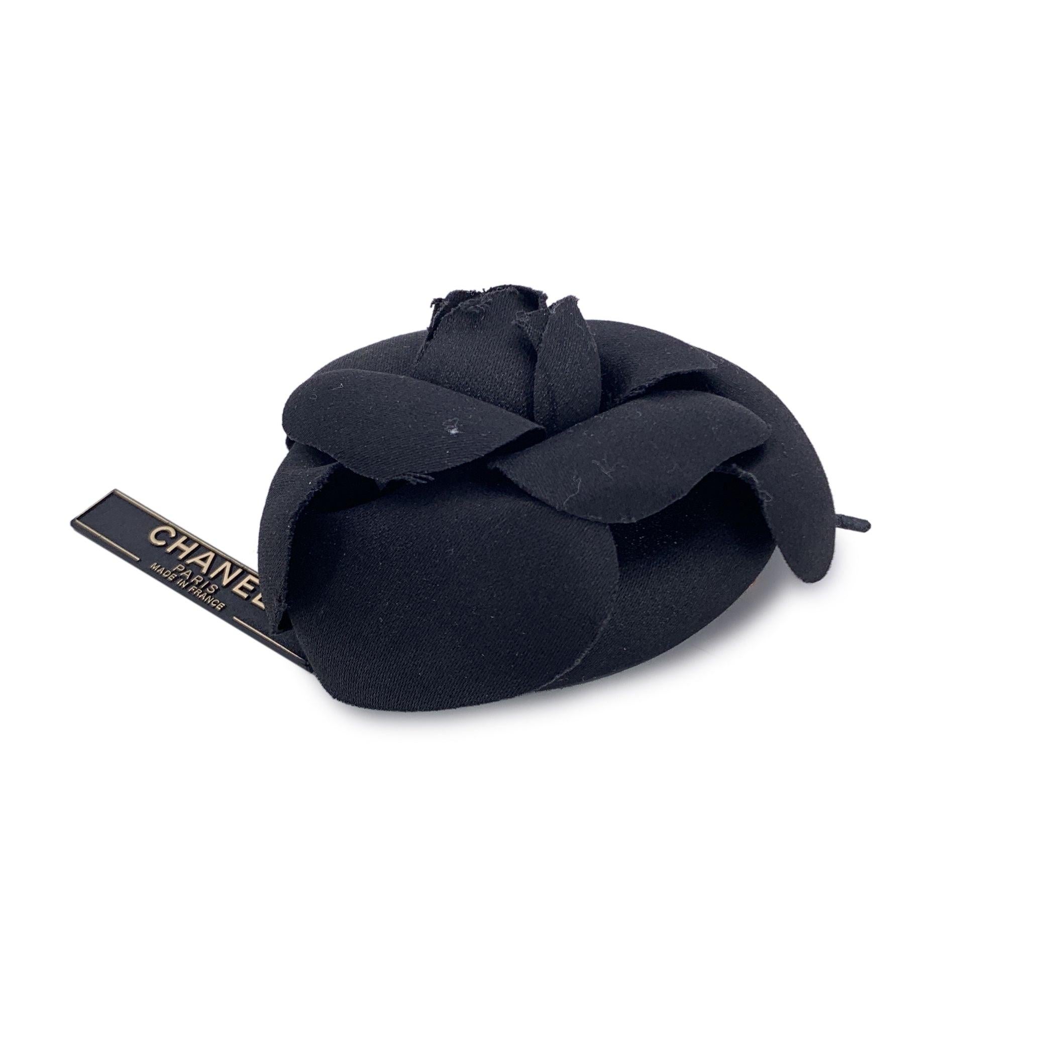 Chanel Vintage Black Satin Flower Brooch Pin Camelia Camellia In Excellent Condition For Sale In Rome, Rome