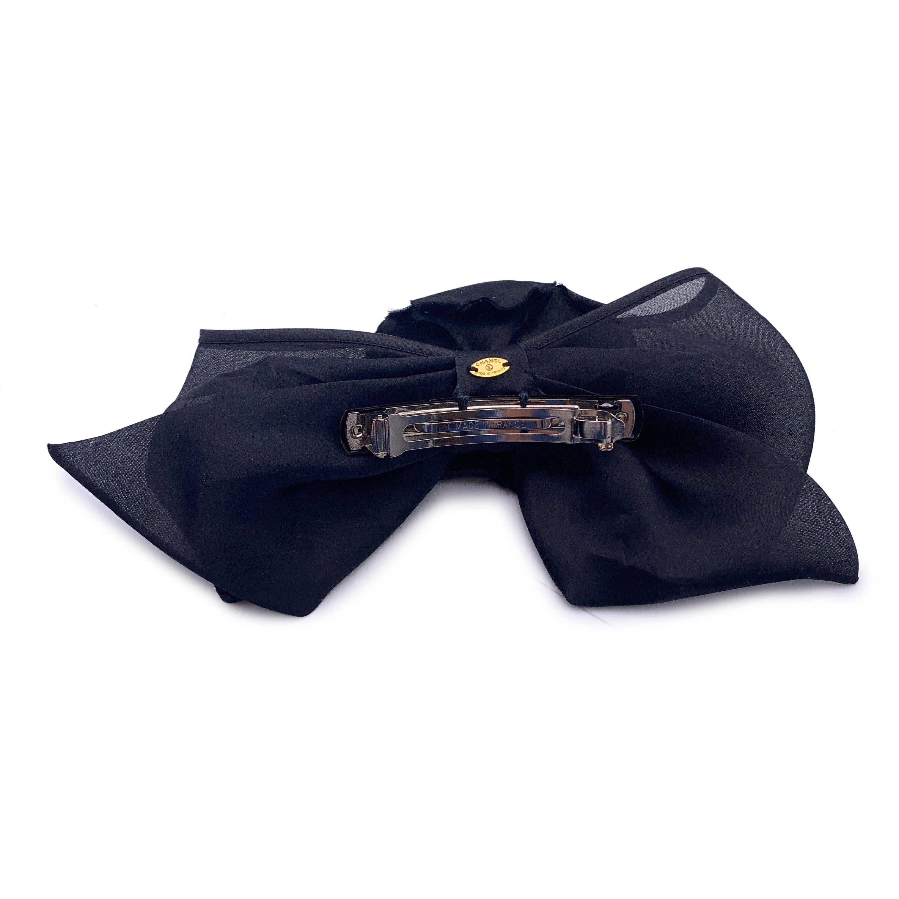 Chanel Vintage Black Silk Satin Camellia Camelia Bow Hair Clip In Excellent Condition In Rome, Rome