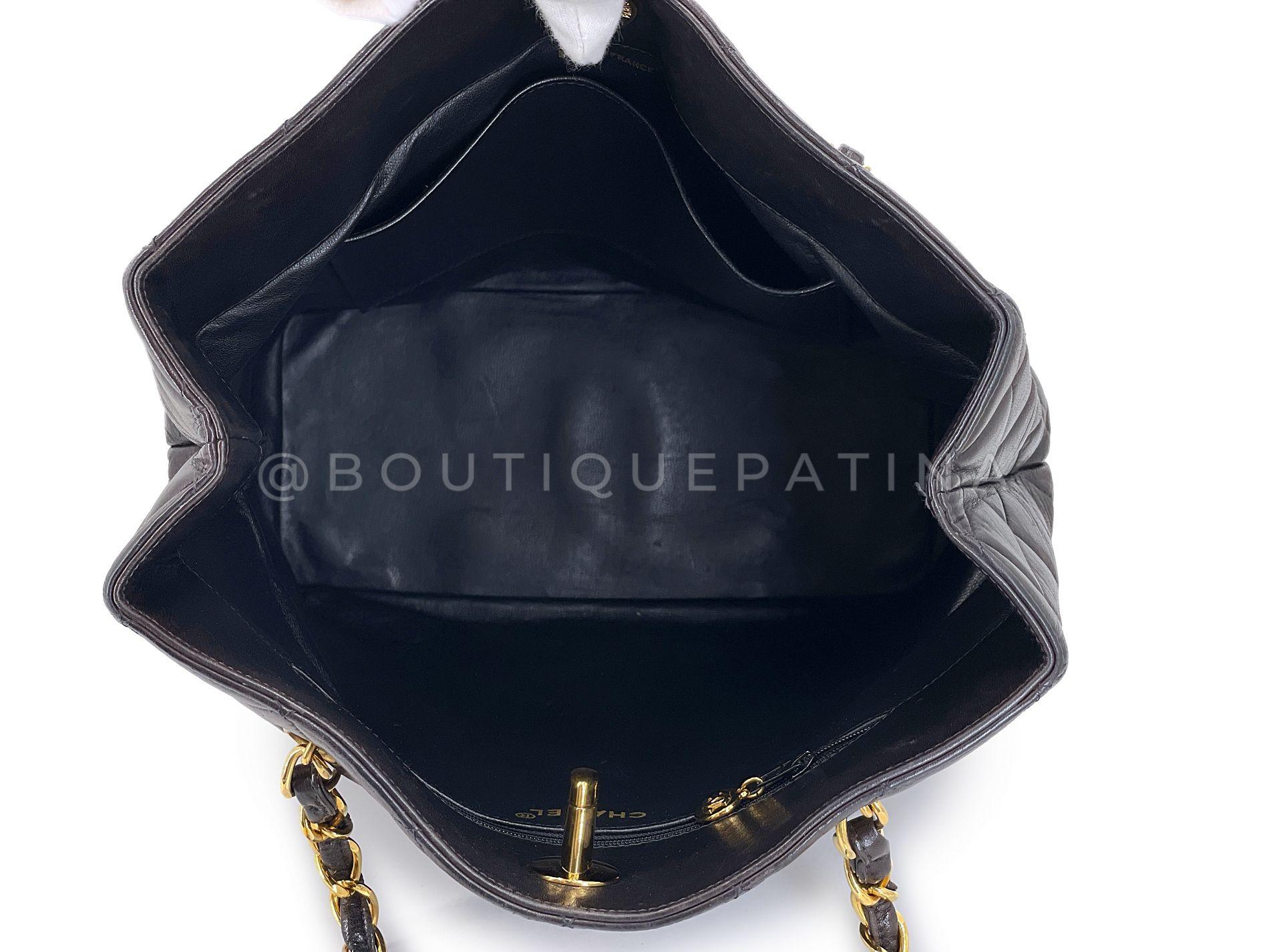 Chanel Vintage Schwarze, weiche, übergroße CC Vertical Tote Bag 24k GHW Lammfell 68486, Vintage 5