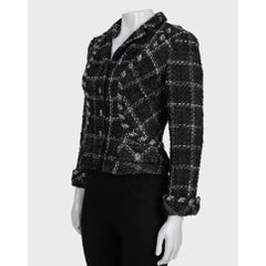 Giacca aderente Chanel Vintage in tweed nero, Sz 38/M