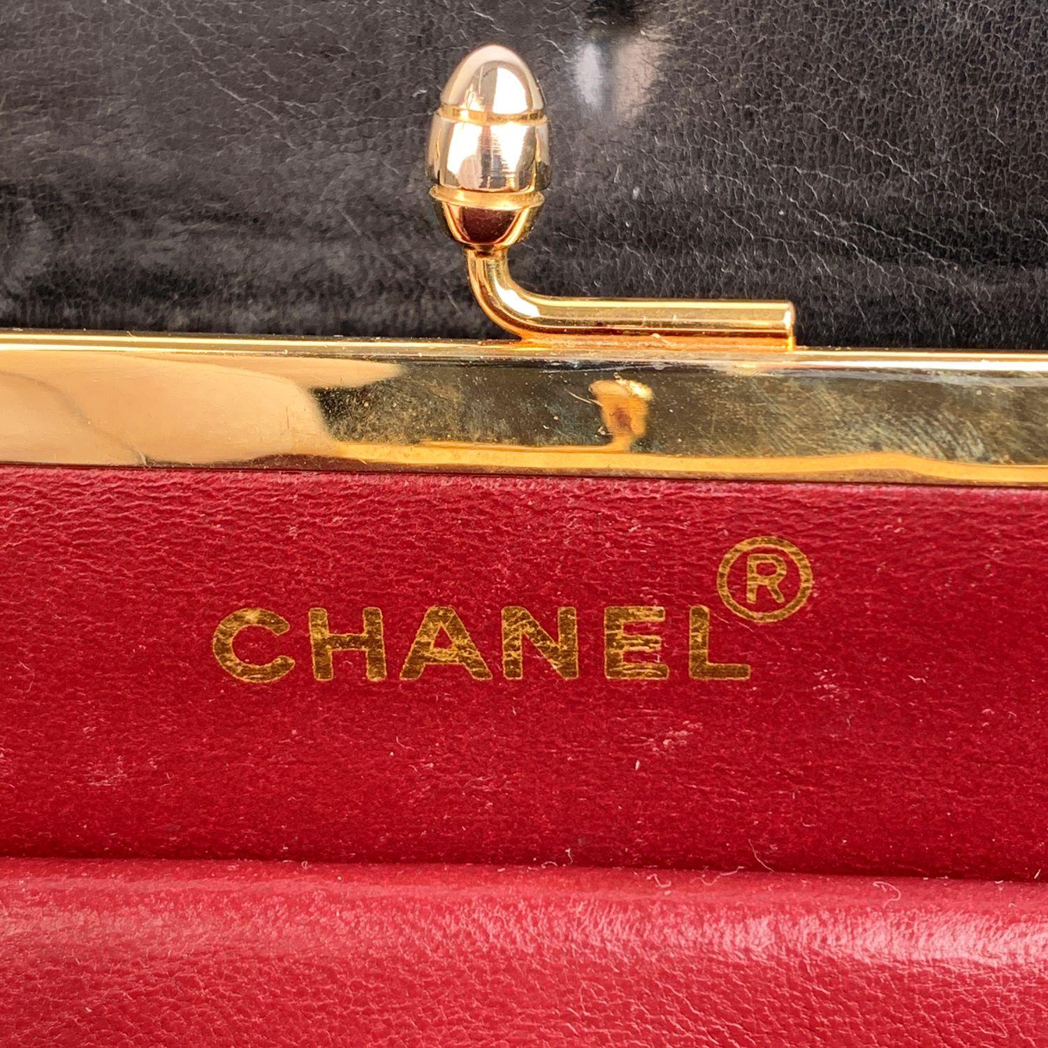 Chanel Vintage Black V Quilted Leather Shoulder Bag 5