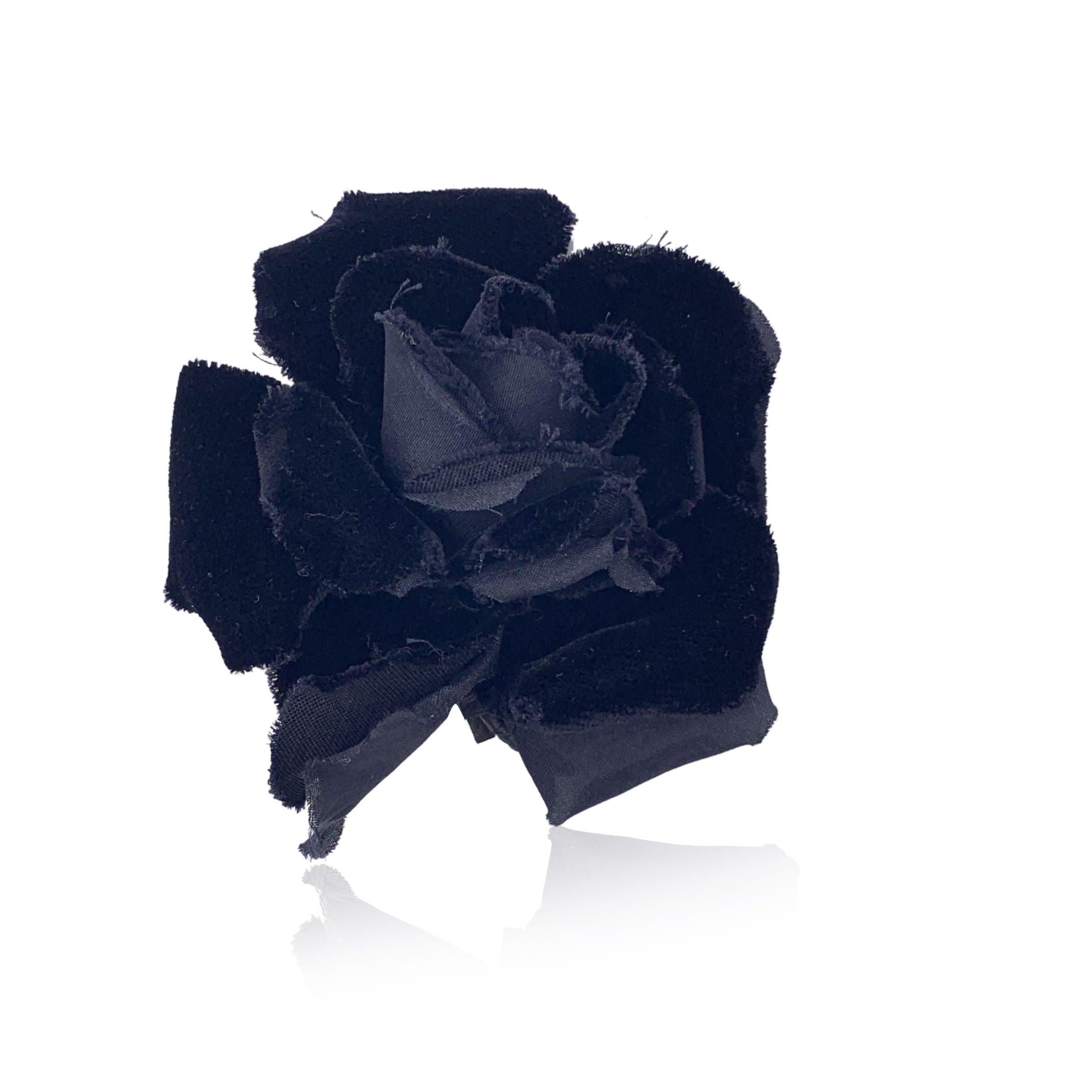 Women's Chanel Vintage Black Velvet Flower Camelia Camellia Pin Brooch