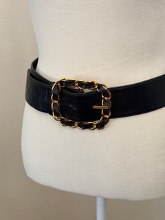CHANEL Vintage Black Wide Leather Belt with Gold Chain-Link Buckle