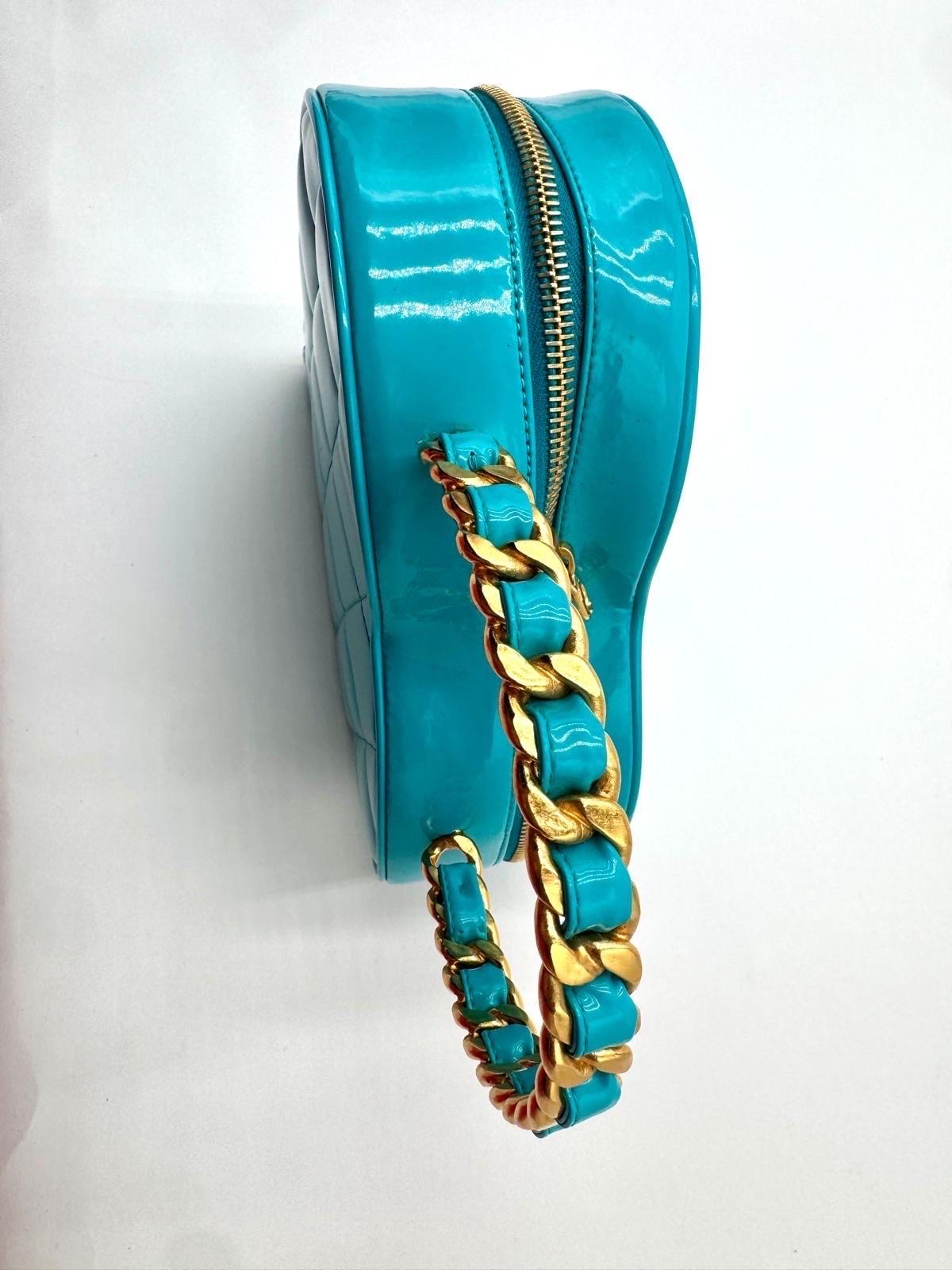 Women's Chanel Vintage Blue Barbie Heart Vanity Bag – 1995