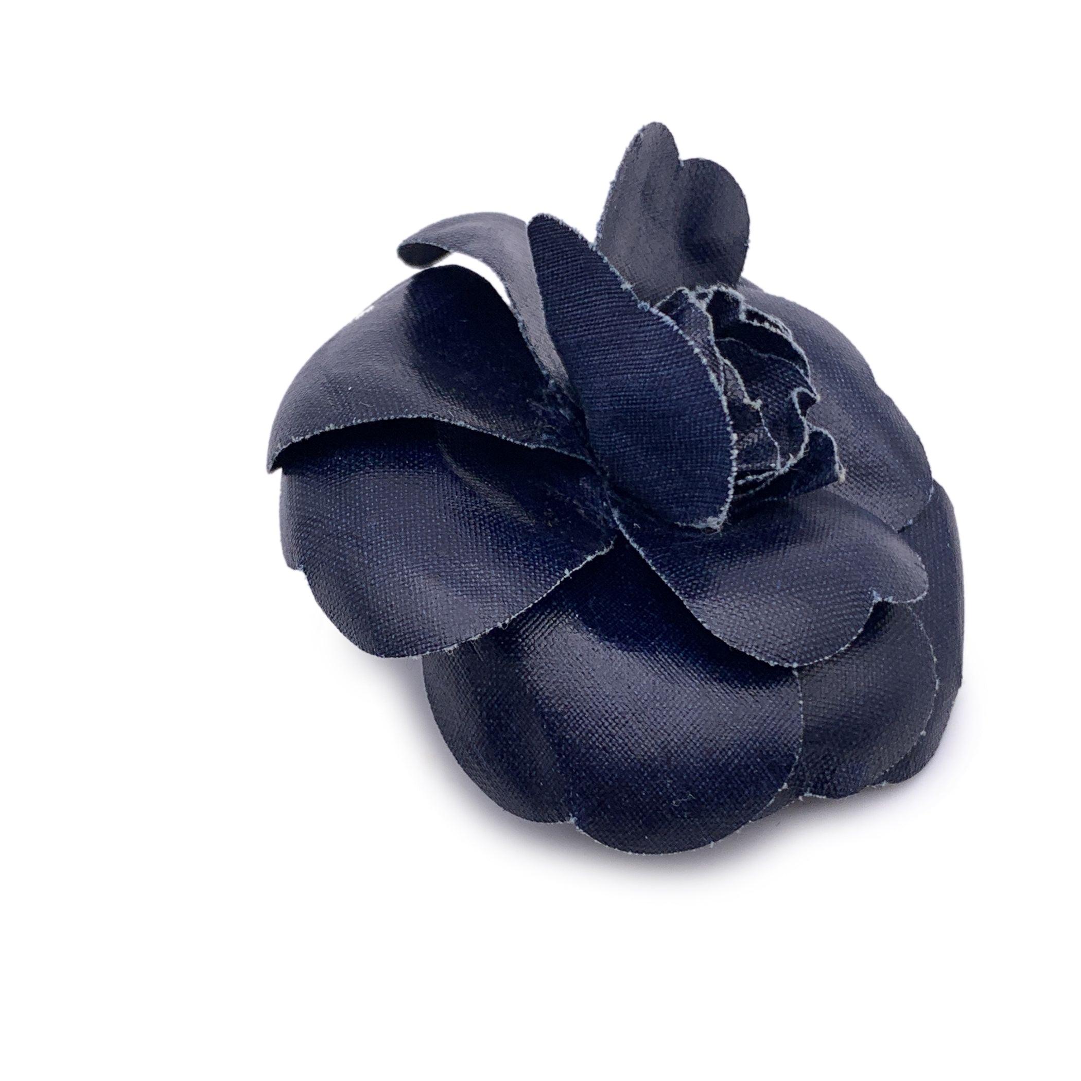 Chanel Vintage Blue Canvas Brooch Pin Flower Camelia Camellia In Good Condition In Rome, Rome