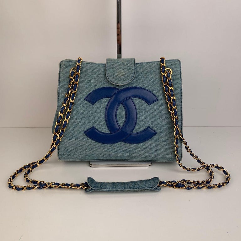 Chanel Vintage Blue Denim Jeans Shoulder Bag with CC Logo For Sale at
