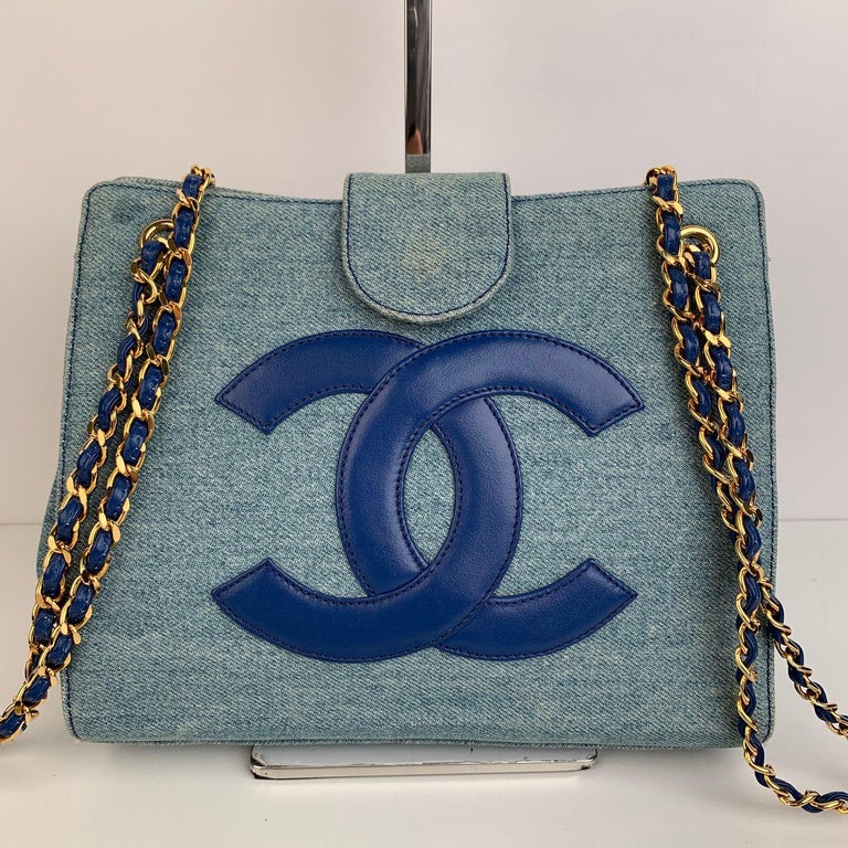 Chanel Vintage Blue Denim Jeans Shoulder Bag with CC Logo For Sale at